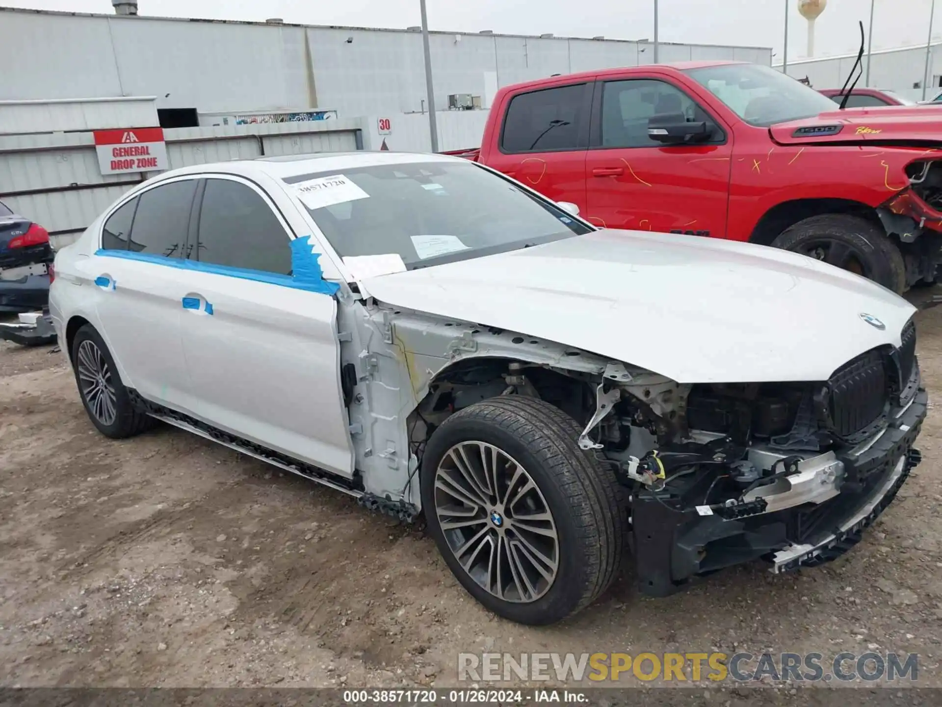 14 Photograph of a damaged car WBAJR7C07LCD18988 BMW 530I 2020