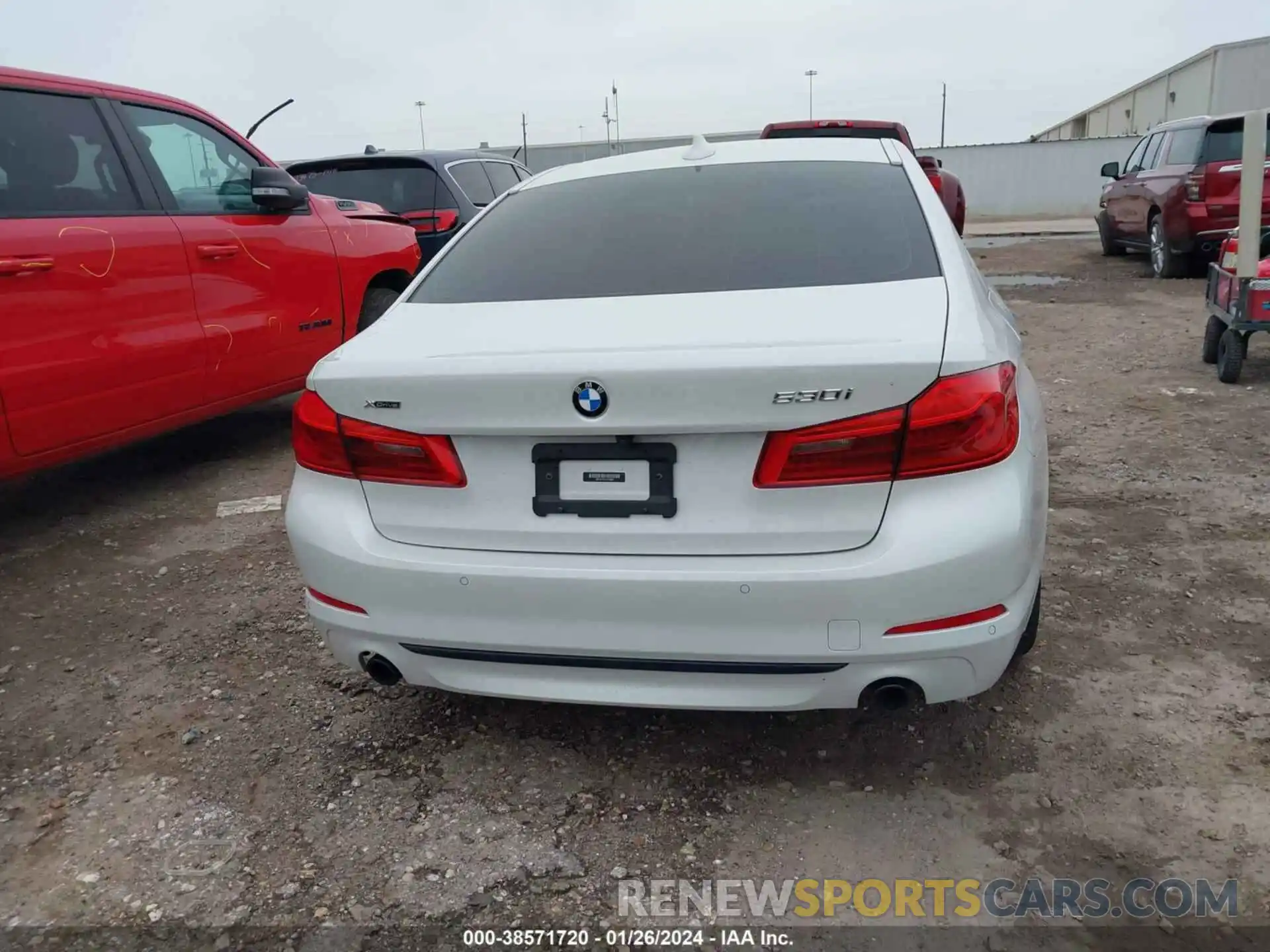 17 Photograph of a damaged car WBAJR7C07LCD18988 BMW 530I 2020