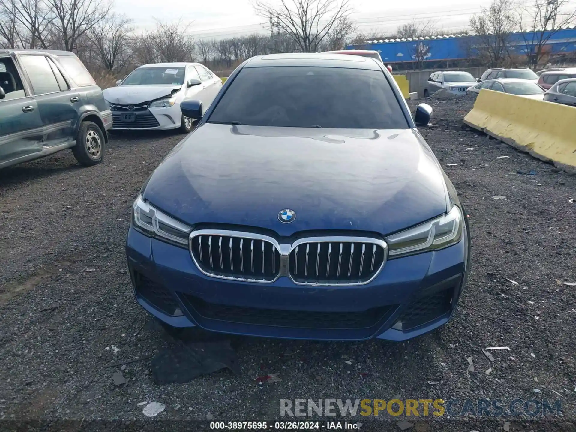 12 Фотография поврежденного автомобиля WBA13BJ06MCF71373 BMW 530I 2021