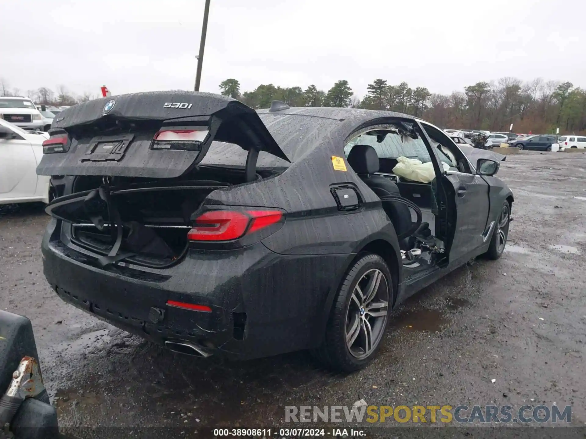 4 Photograph of a damaged car WBA13BJ09MWX18667 BMW 530I 2021