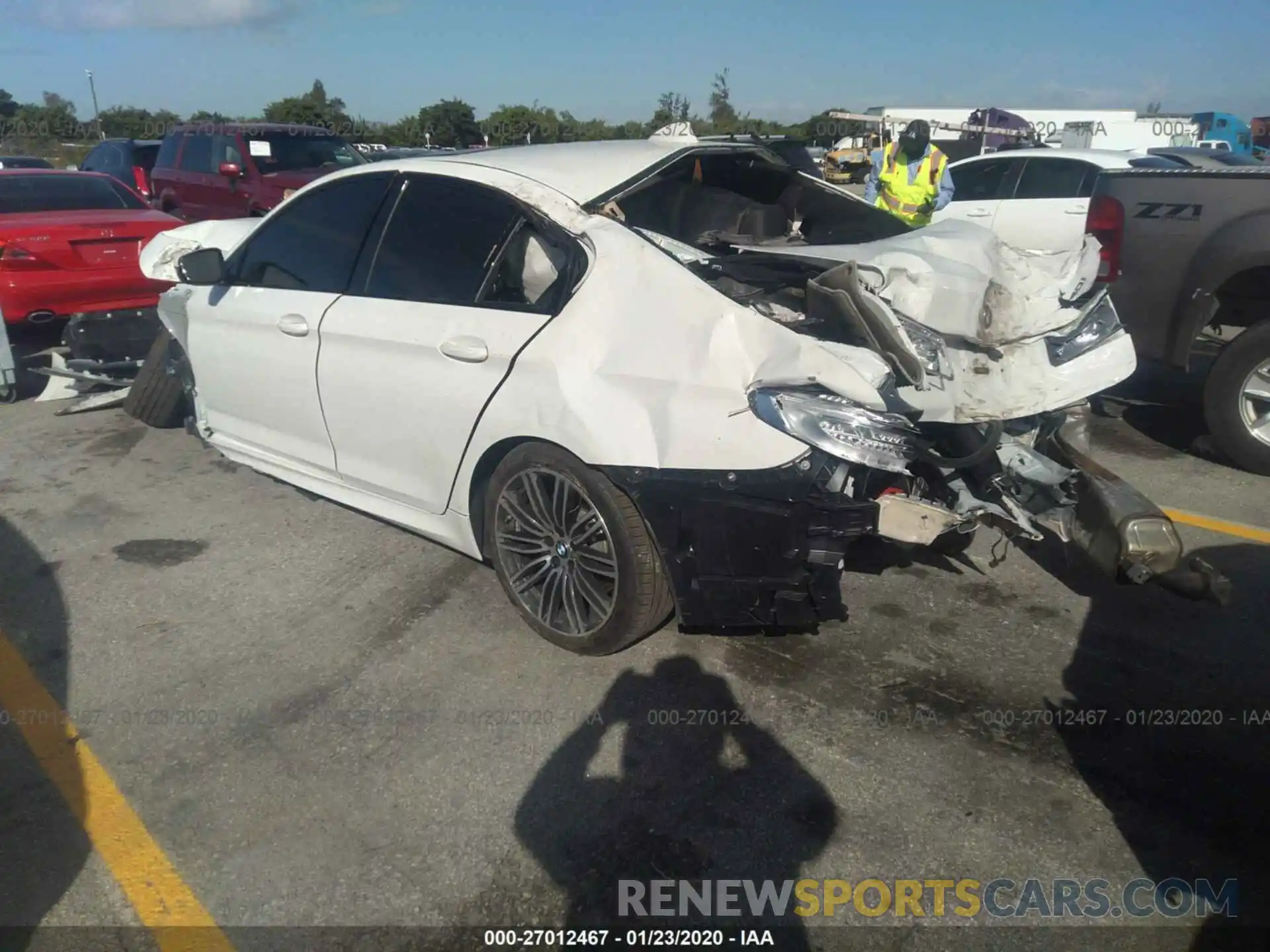 3 Photograph of a damaged car WBAJE5C52KWW38452 BMW 540 2019