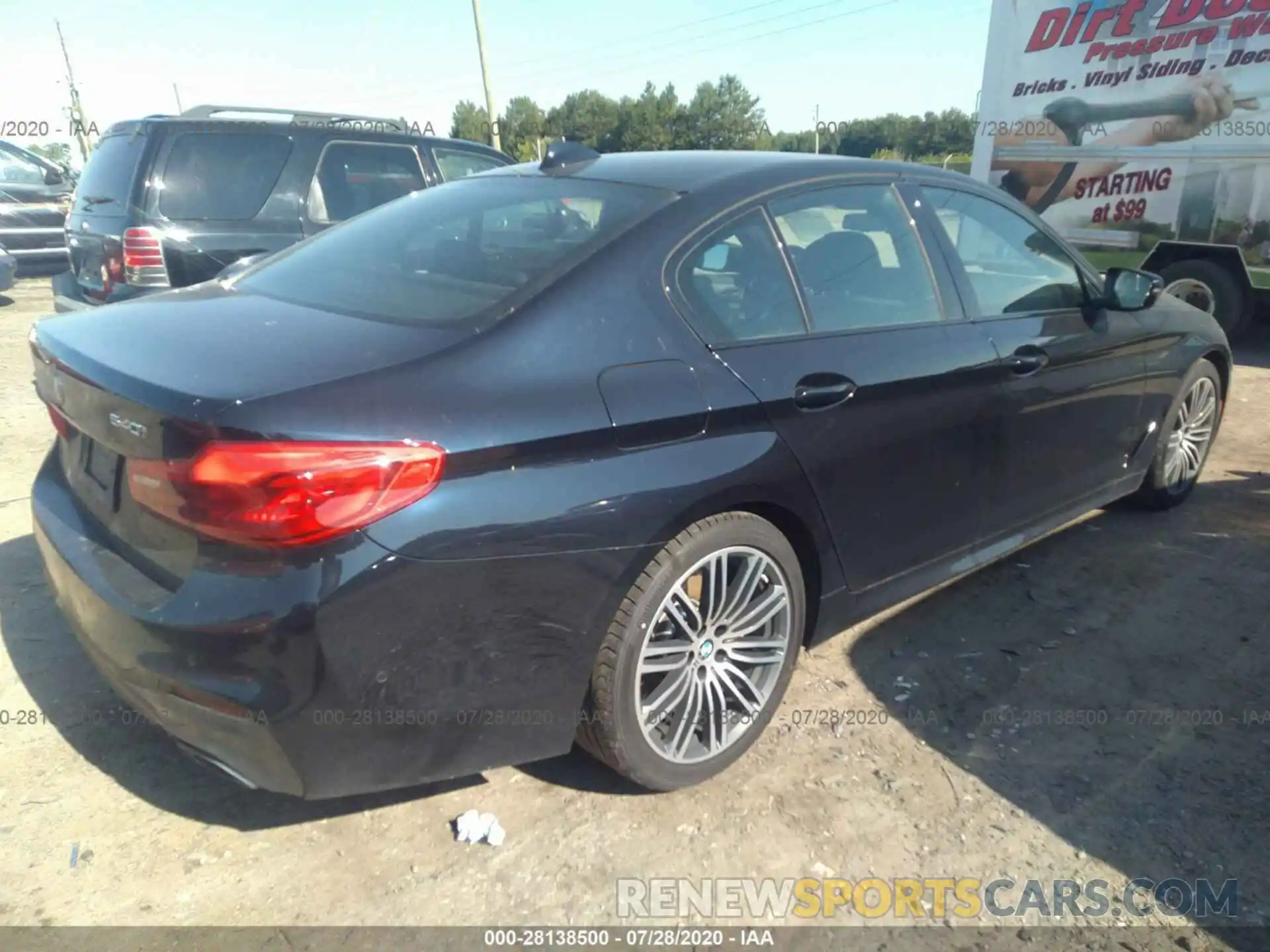 4 Photograph of a damaged car WBAJE5C56KWW20584 BMW 540 2019