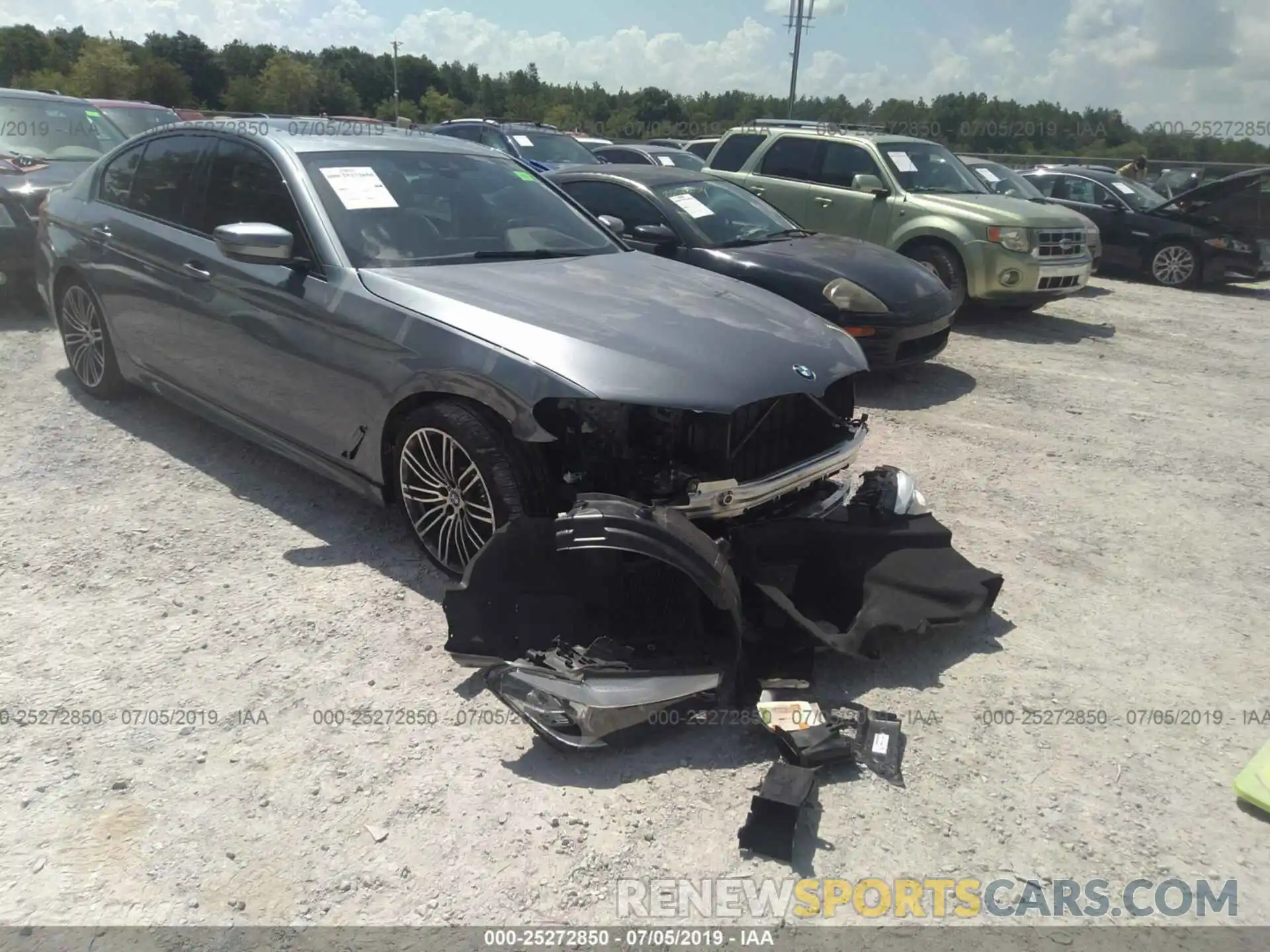 1 Photograph of a damaged car WBAJE5C5XKWW03450 BMW 540 2019