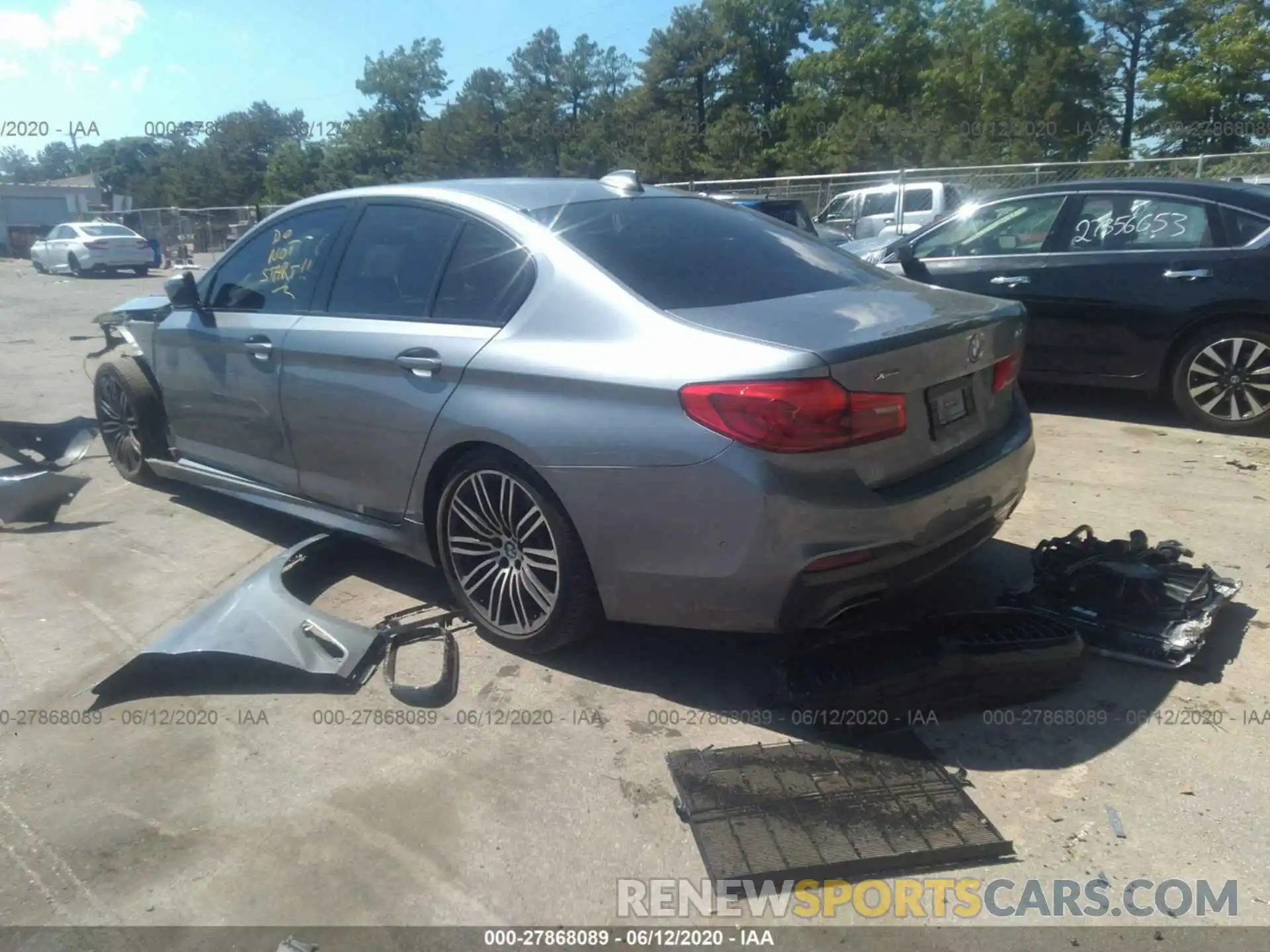 3 Photograph of a damaged car WBAJE7C50KWW13478 BMW 540 2019