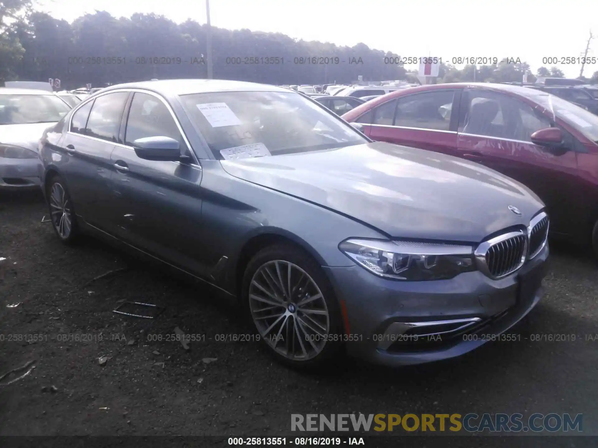 1 Photograph of a damaged car WBAJE7C52KWW16544 BMW 540 2019