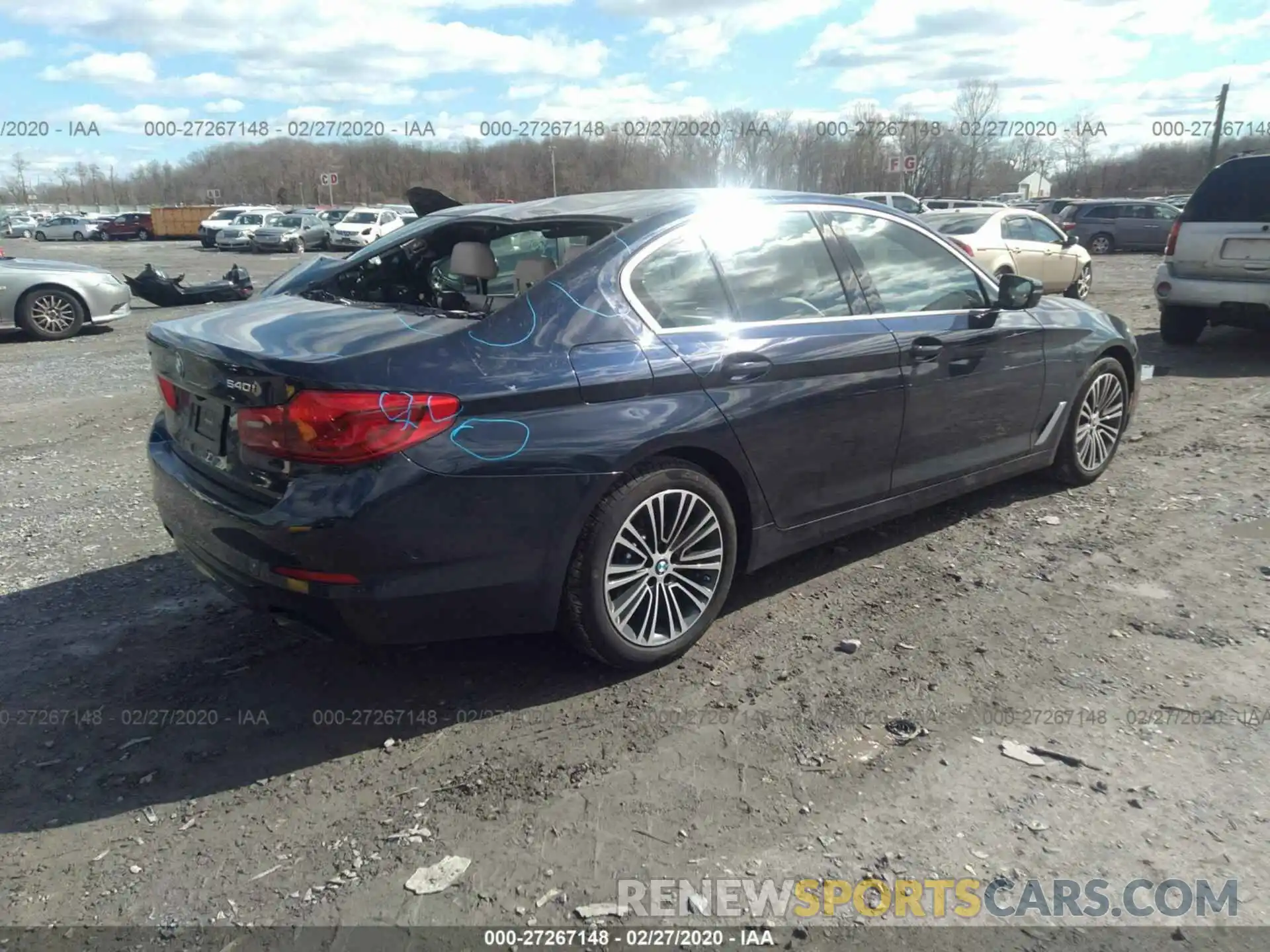 4 Photograph of a damaged car WBAJE7C57KG893121 BMW 540 2019