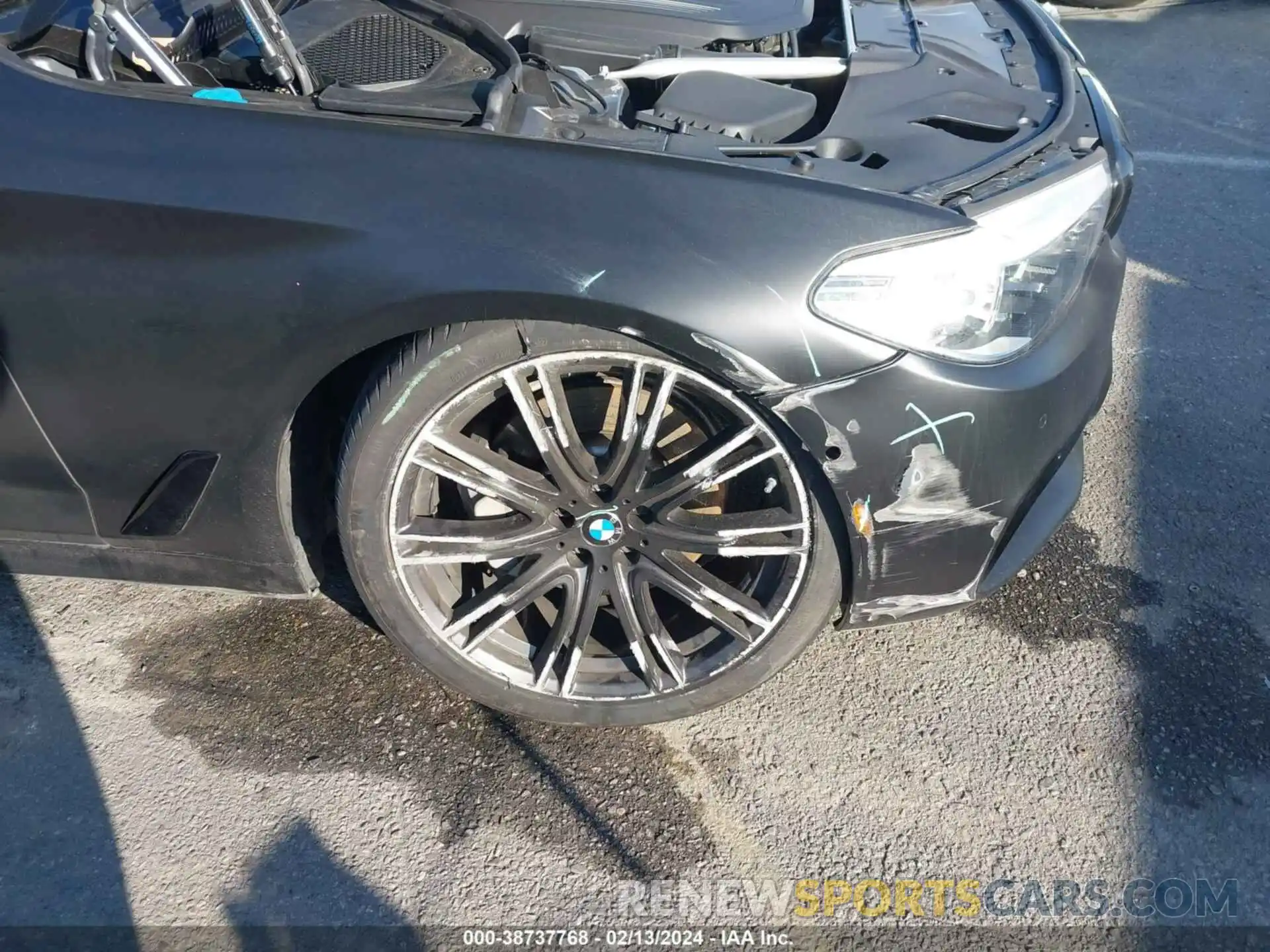 6 Photograph of a damaged car WBAJE5C51KG919247 BMW 540I 2019