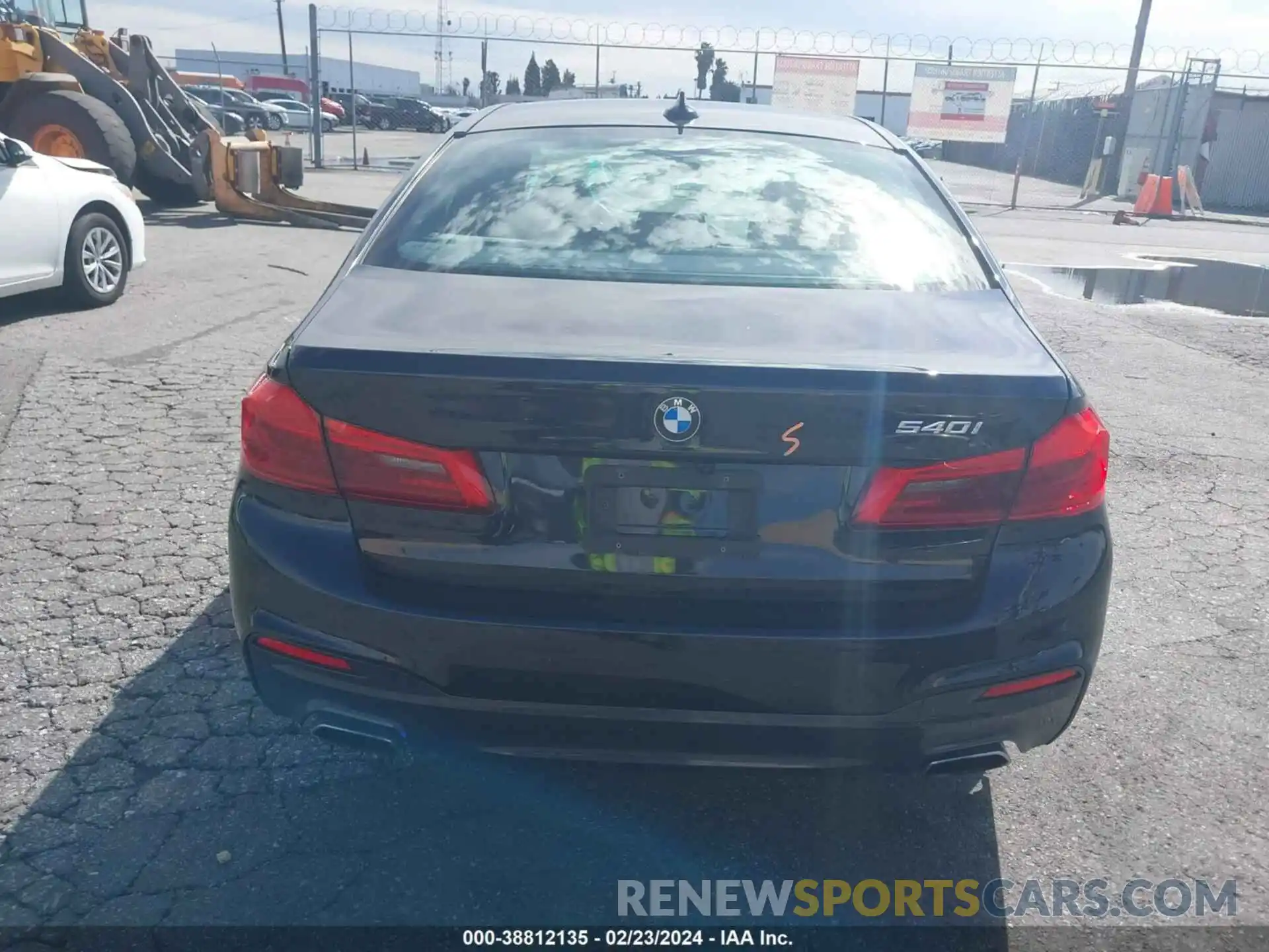 17 Photograph of a damaged car WBAJE5C51KWE66451 BMW 540I 2019