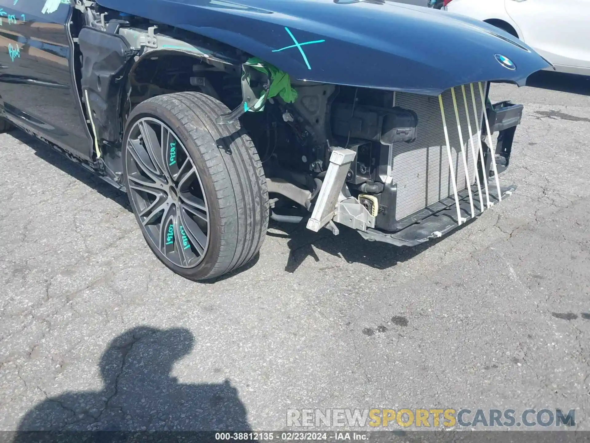 6 Photograph of a damaged car WBAJE5C51KWE66451 BMW 540I 2019