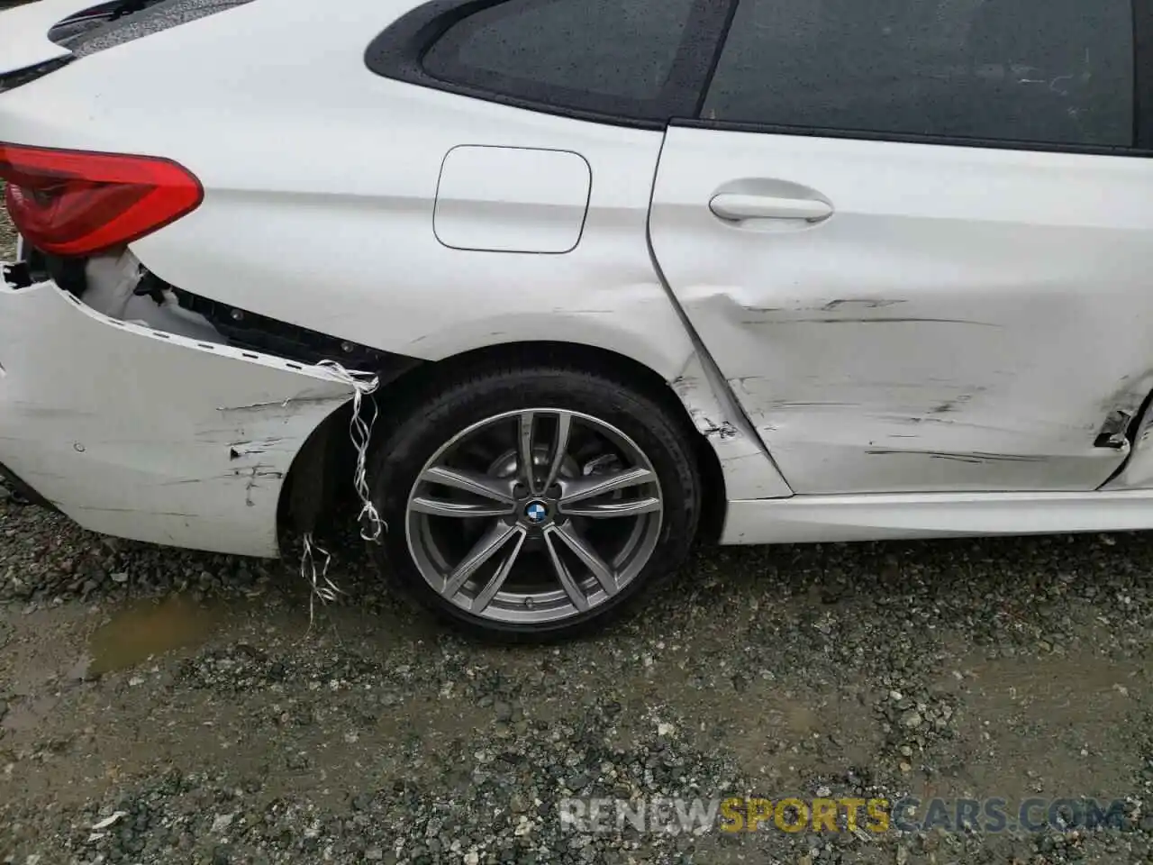 9 Photograph of a damaged car WBAJV6C58KBK08356 BMW 6 SERIES 2019