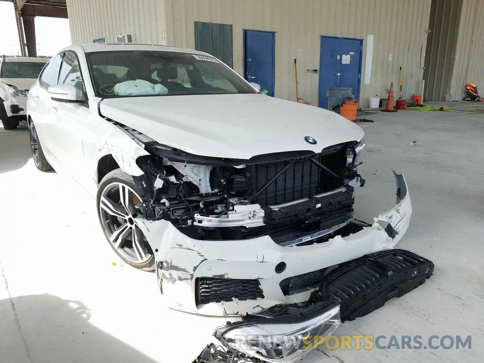 1 Photograph of a damaged car WBAJV6C59KBK08074 BMW 6 SERIES 2019