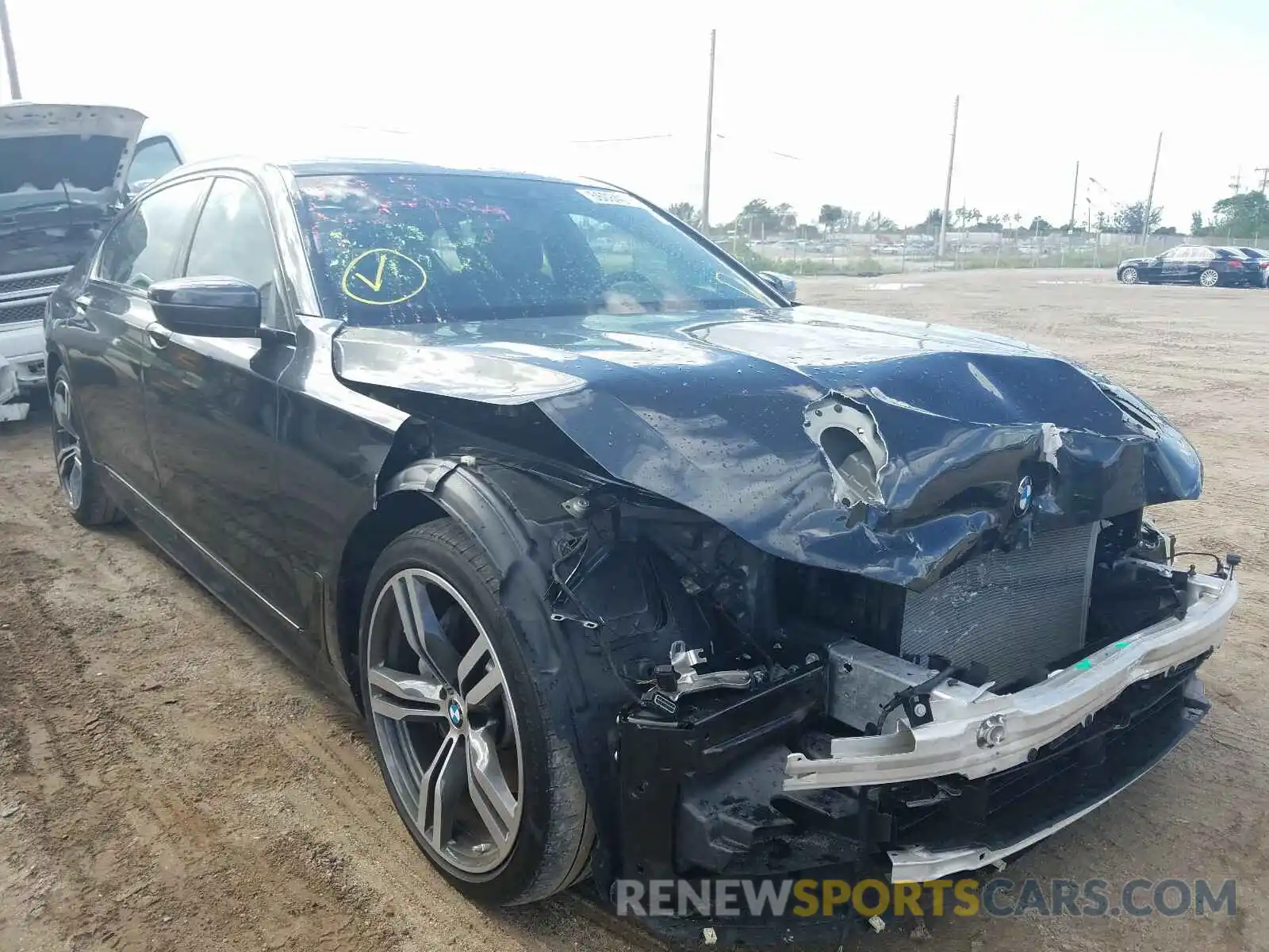 1 Фотография поврежденного автомобиля WBA7E2C50KB216664 BMW 7 SERIES 2019