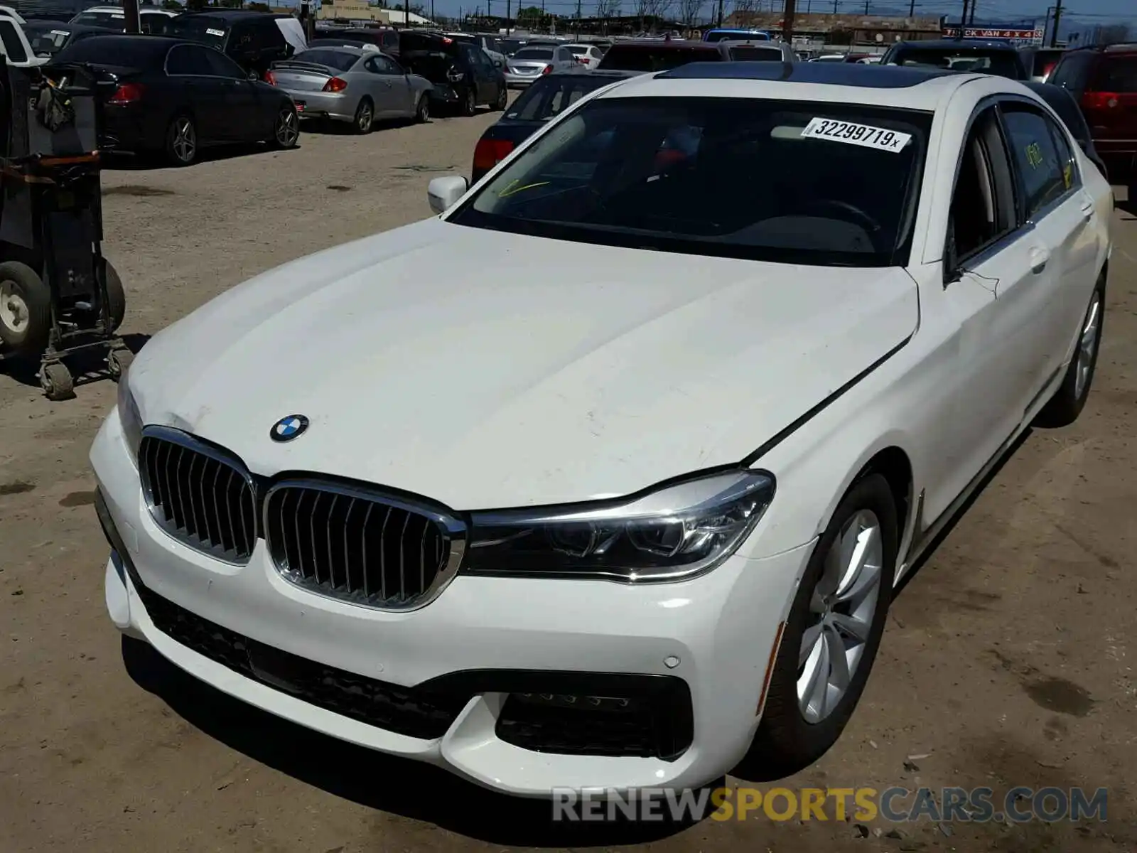 2 Photograph of a damaged car WBA7E2C50KB216731 BMW 7 SERIES 2019