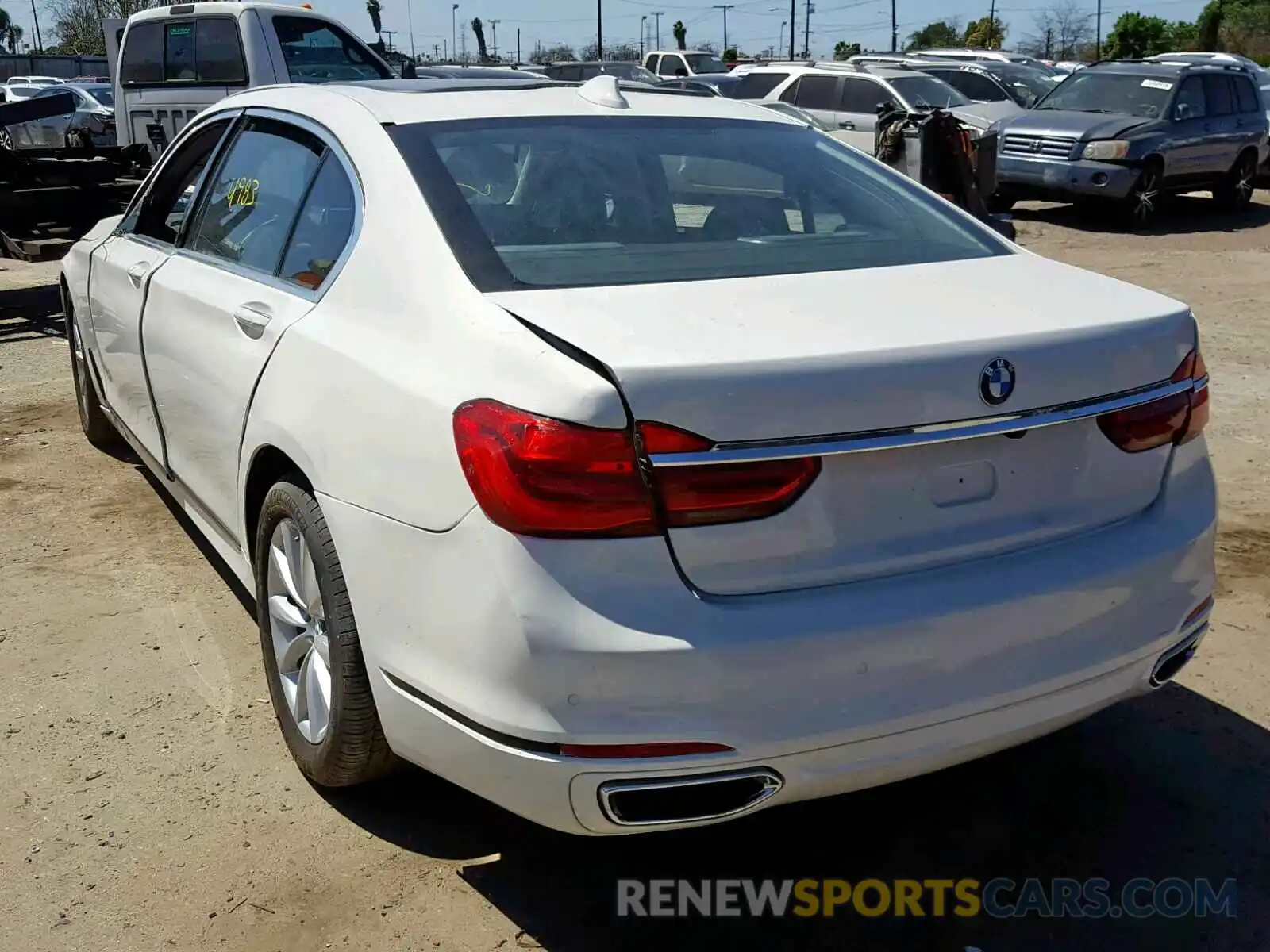 3 Photograph of a damaged car WBA7E2C50KB216731 BMW 7 SERIES 2019