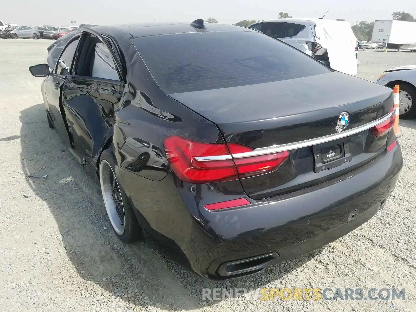 3 Photograph of a damaged car WBA7E2C50KB217894 BMW 7 SERIES 2019