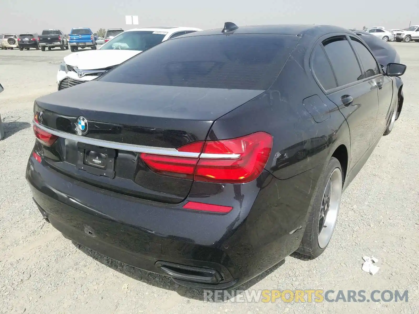 4 Photograph of a damaged car WBA7E2C50KB217894 BMW 7 SERIES 2019