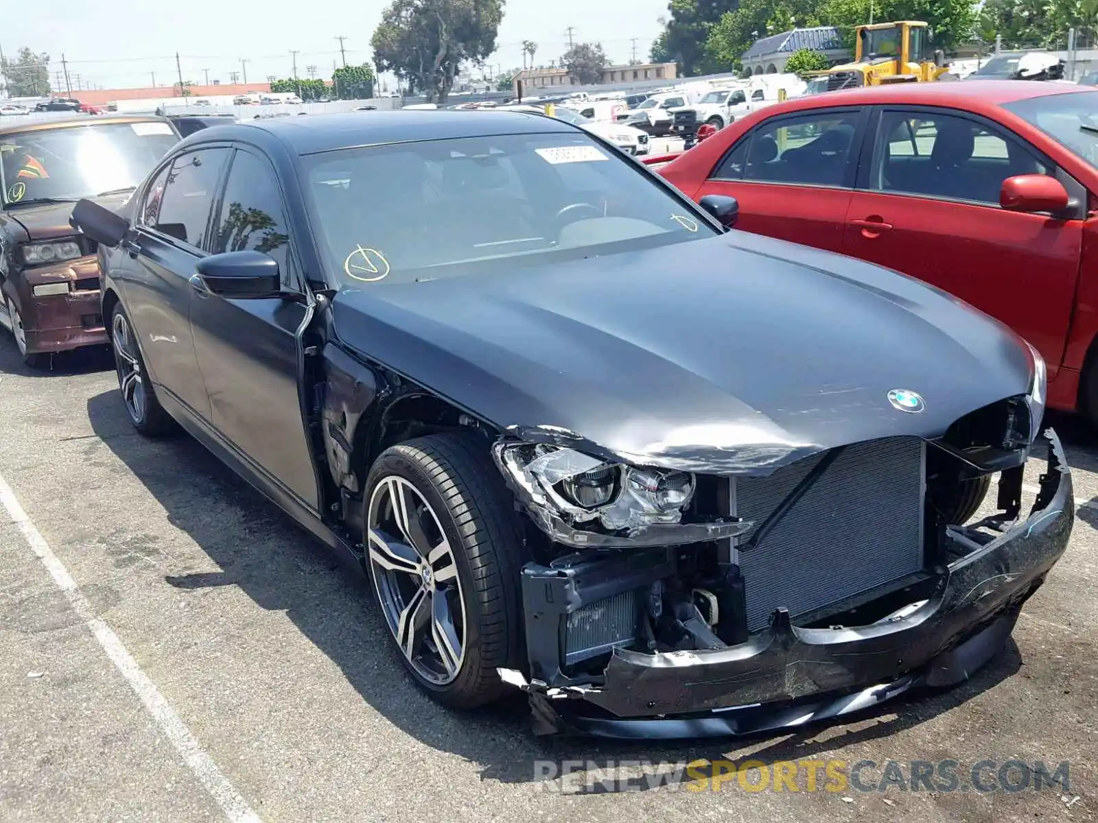 1 Фотография поврежденного автомобиля WBA7E2C51KB216799 BMW 7 SERIES 2019