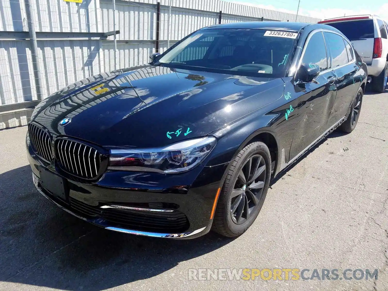 2 Фотография поврежденного автомобиля WBA7E2C51KB218231 BMW 7 SERIES 2019