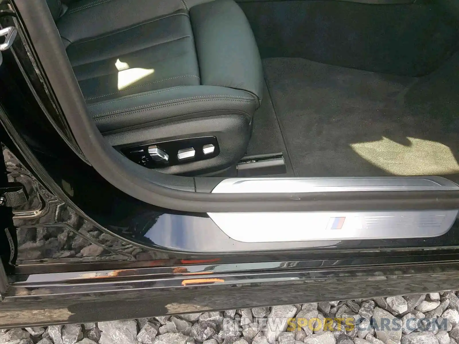 9 Photograph of a damaged car WBA7E2C52KB218559 BMW 7 SERIES 2019