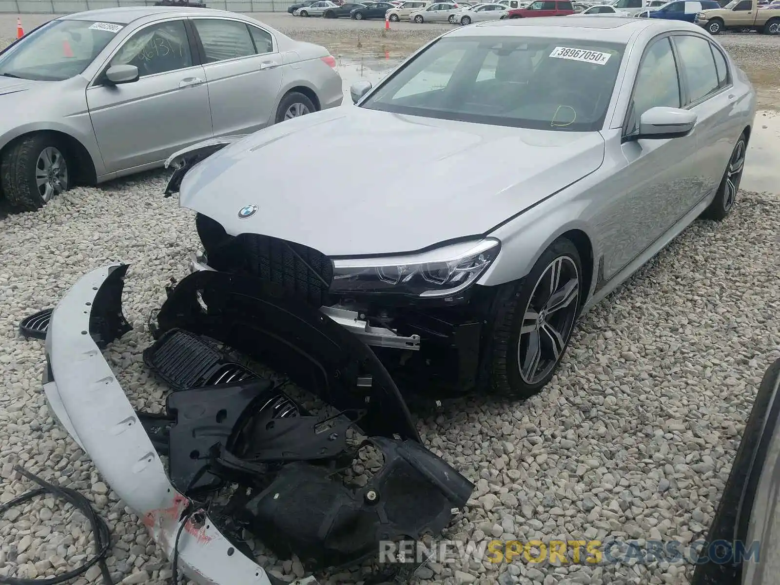 2 Photograph of a damaged car WBA7E2C52KB454113 BMW 7 SERIES 2019