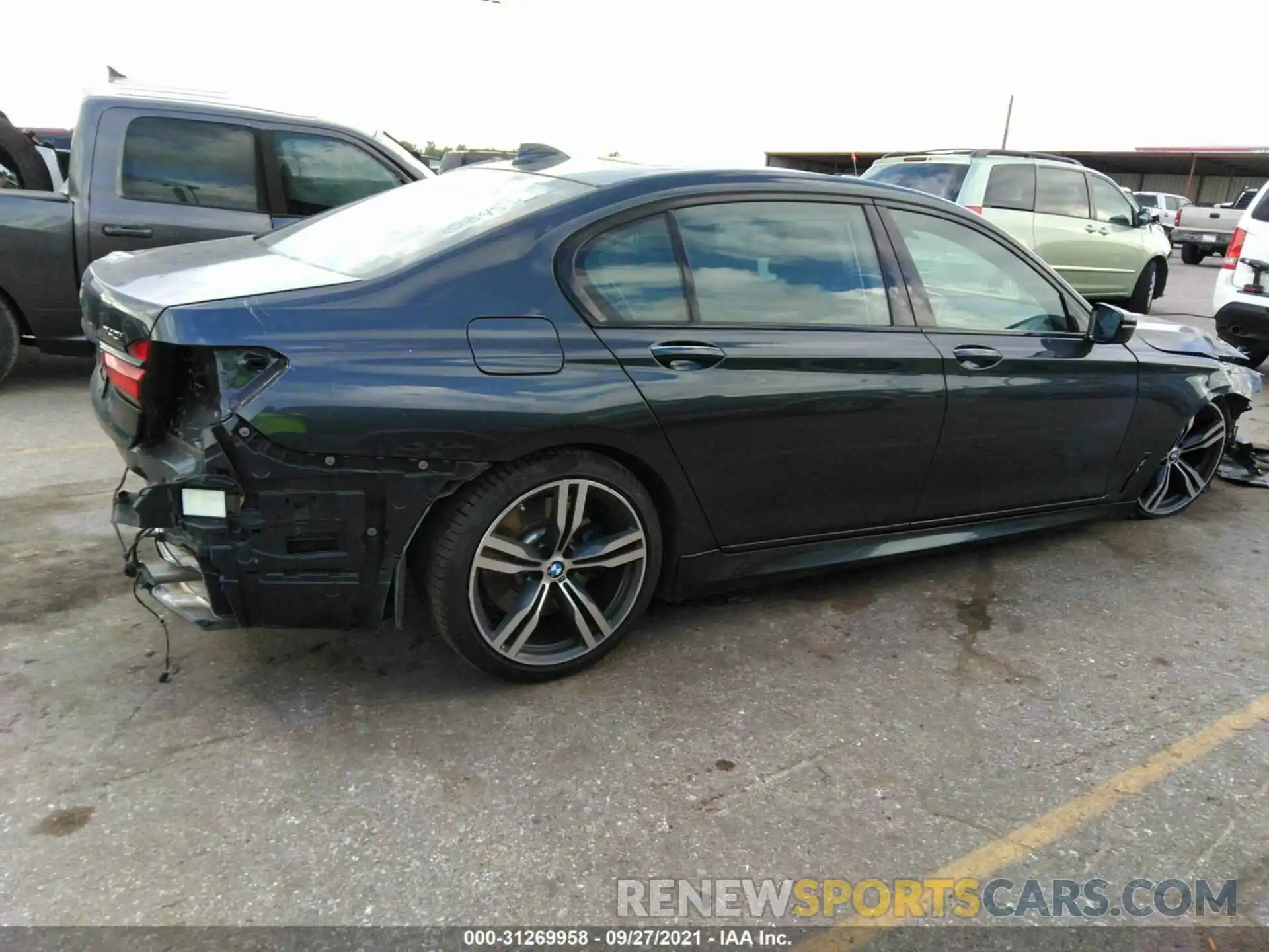 4 Photograph of a damaged car WBA7E2C52KB454452 BMW 7 SERIES 2019