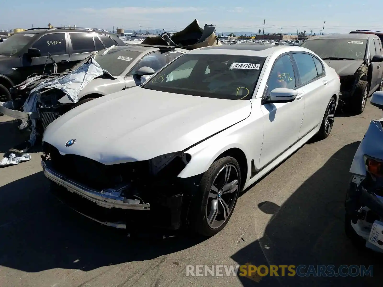 2 Фотография поврежденного автомобиля WBA7E2C53KB217582 BMW 7 SERIES 2019