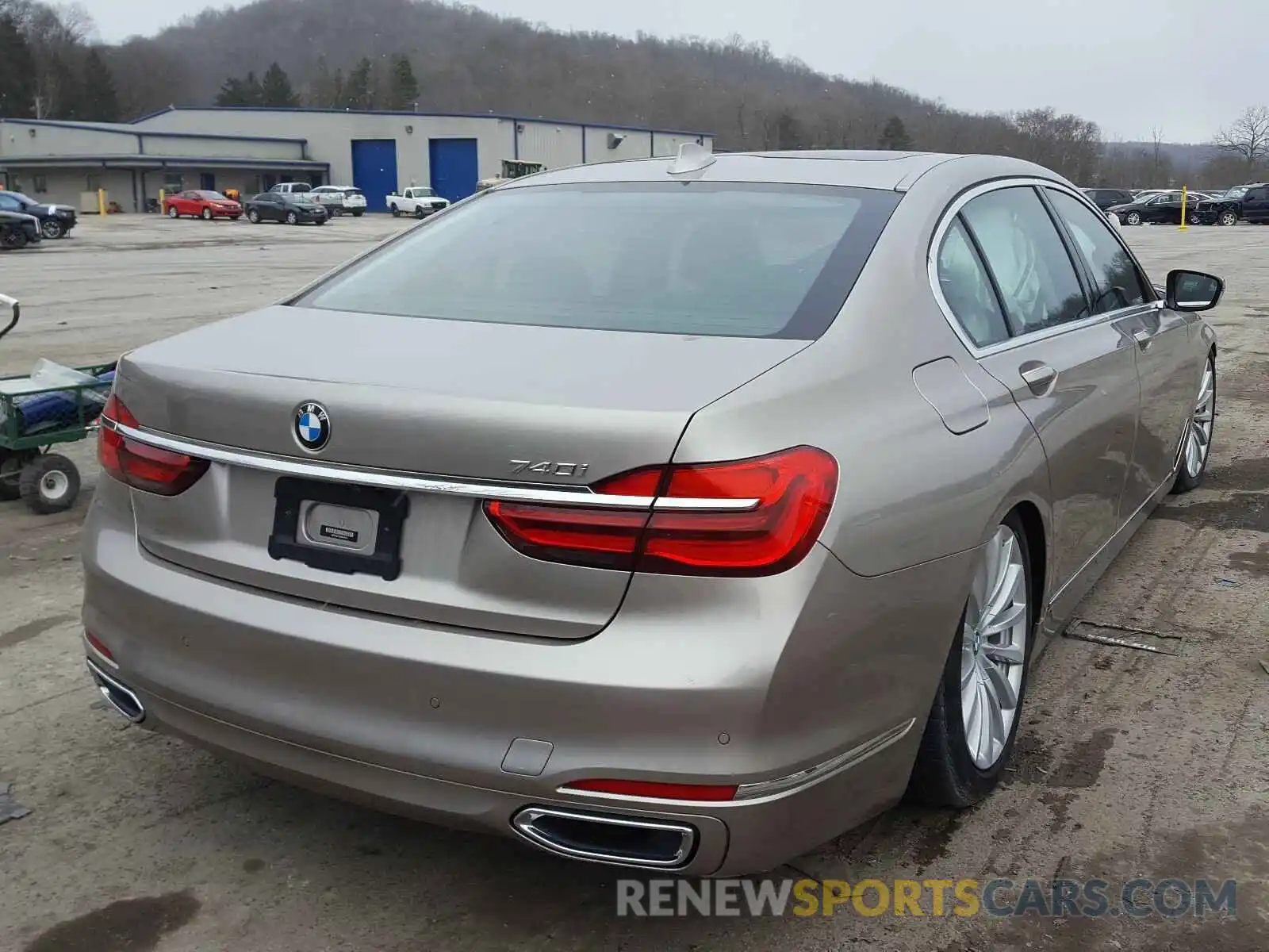 4 Photograph of a damaged car WBA7E2C53KB454718 BMW 7 SERIES 2019