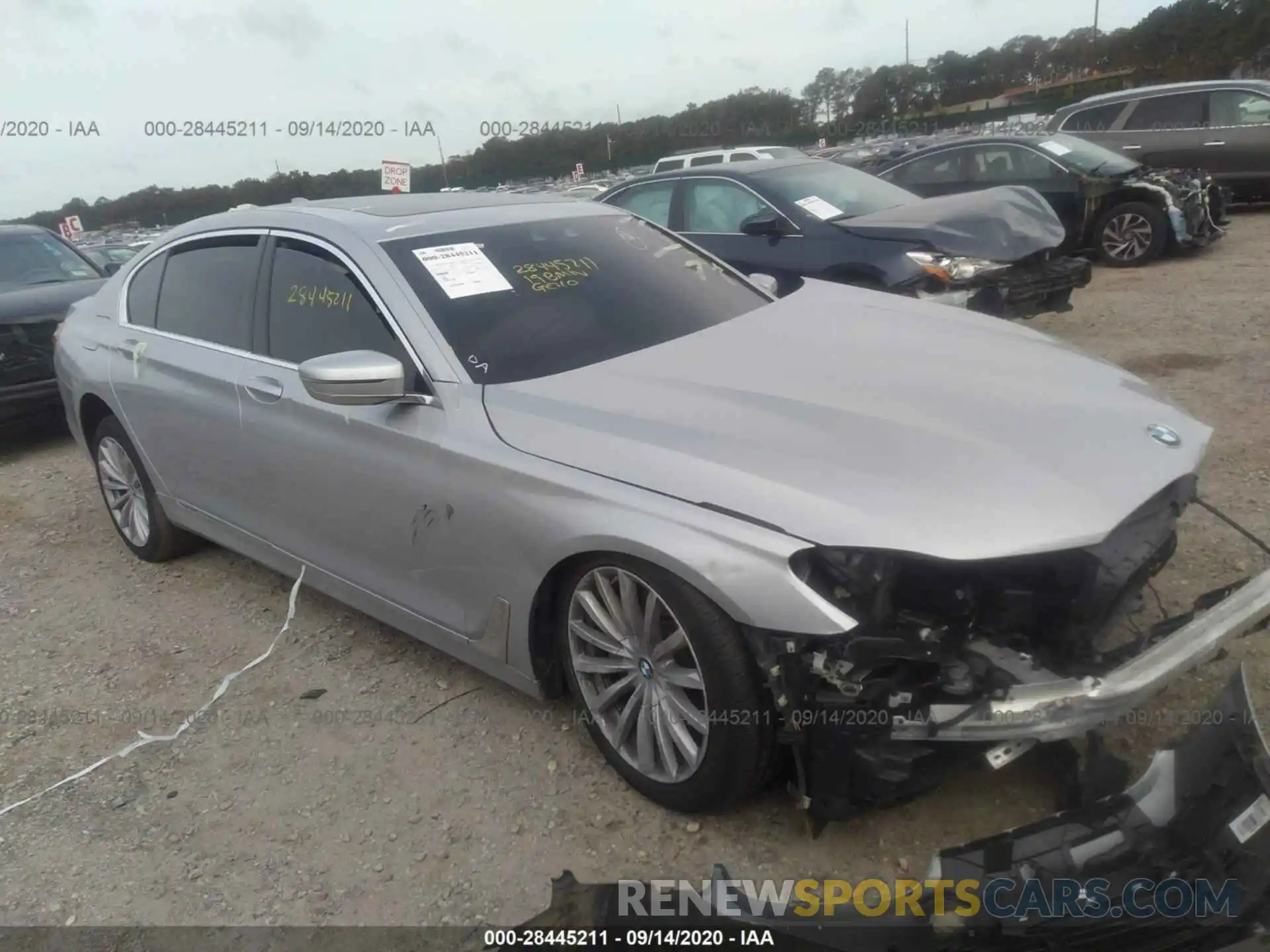 1 Фотография поврежденного автомобиля WBA7E2C53KB454752 BMW 7 SERIES 2019