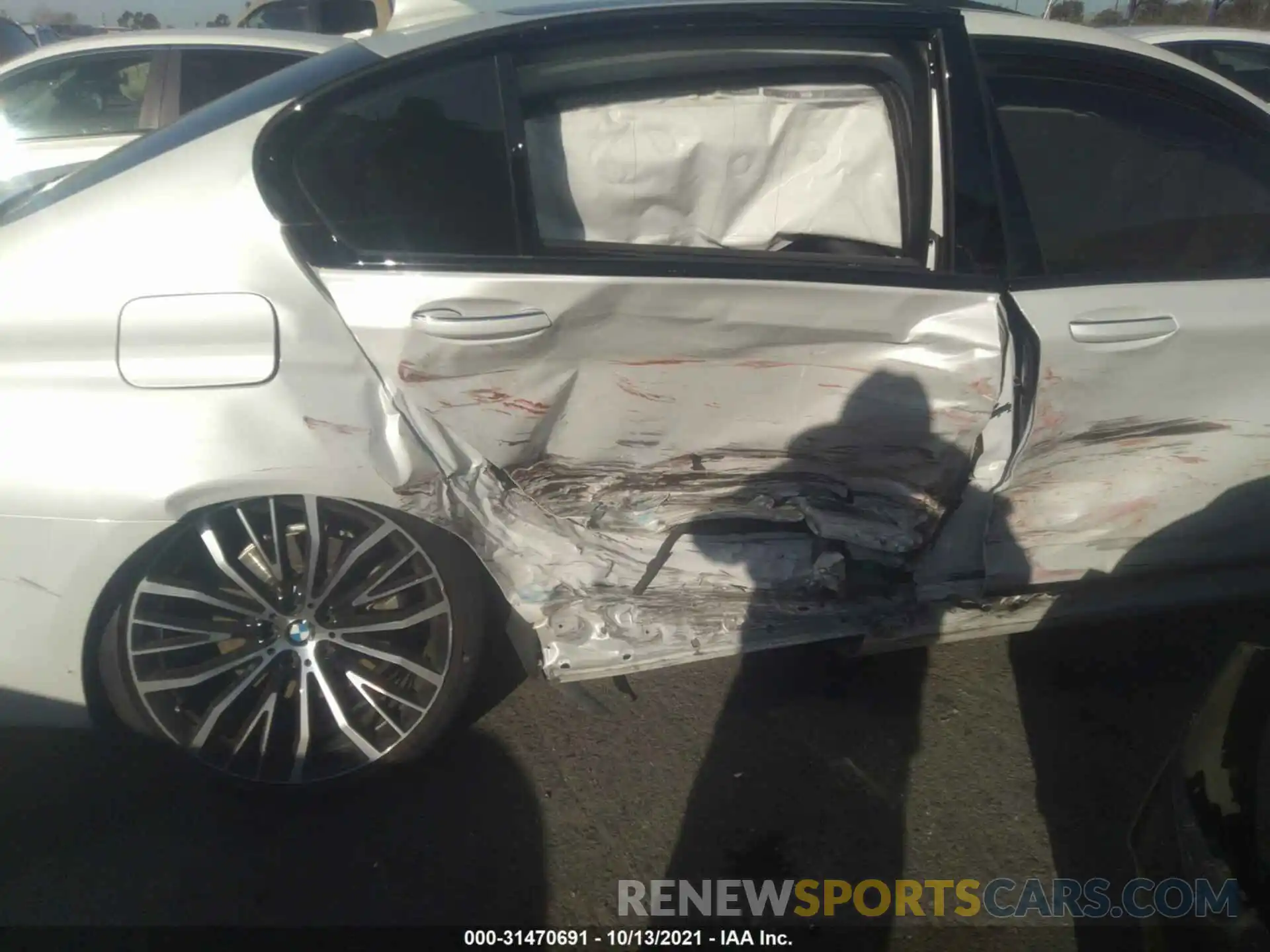 6 Photograph of a damaged car WBA7E2C54KB216702 BMW 7 SERIES 2019