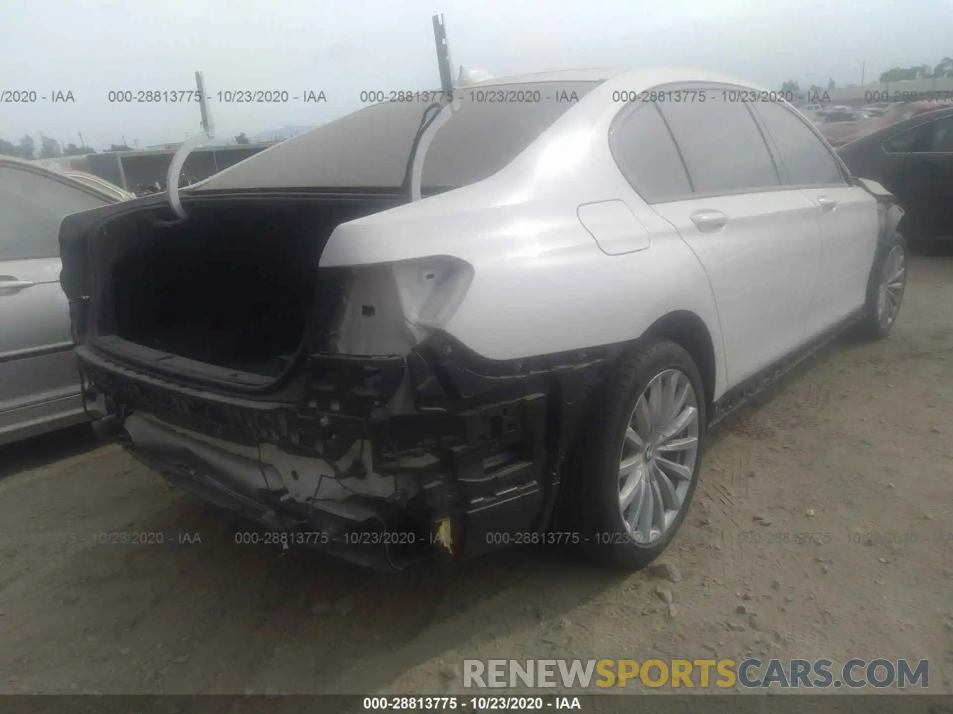 4 Photograph of a damaged car WBA7E2C54KB216831 BMW 7 SERIES 2019