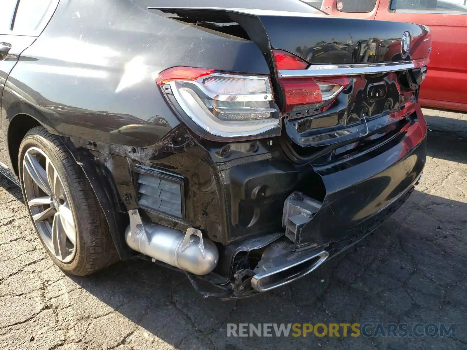 9 Photograph of a damaged car WBA7E2C54KB216845 BMW 7 SERIES 2019