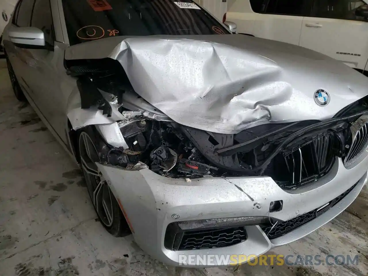 9 Photograph of a damaged car WBA7E2C54KB217641 BMW 7 SERIES 2019