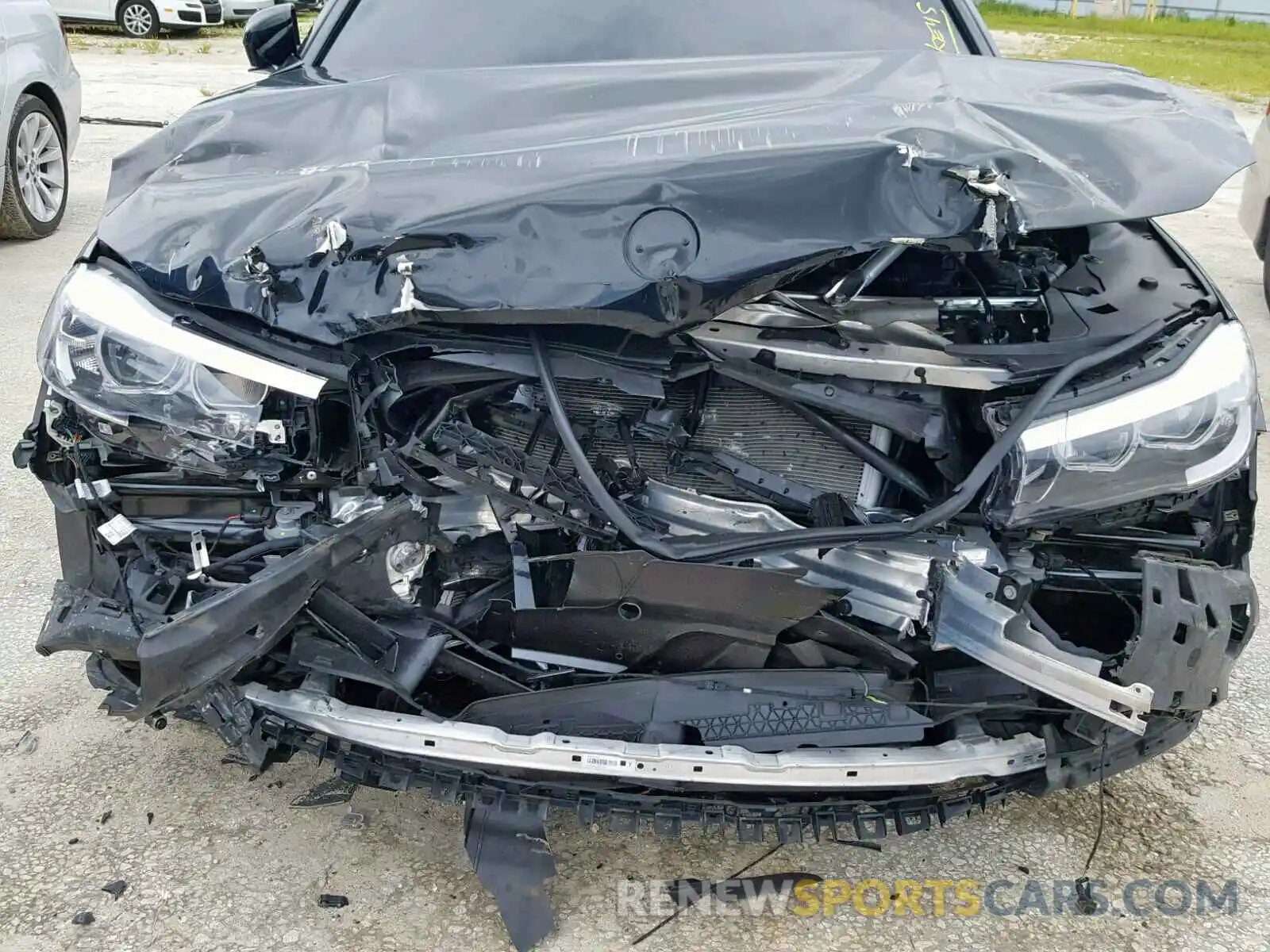 9 Photograph of a damaged car WBA7E2C55KB216515 BMW 7 SERIES 2019