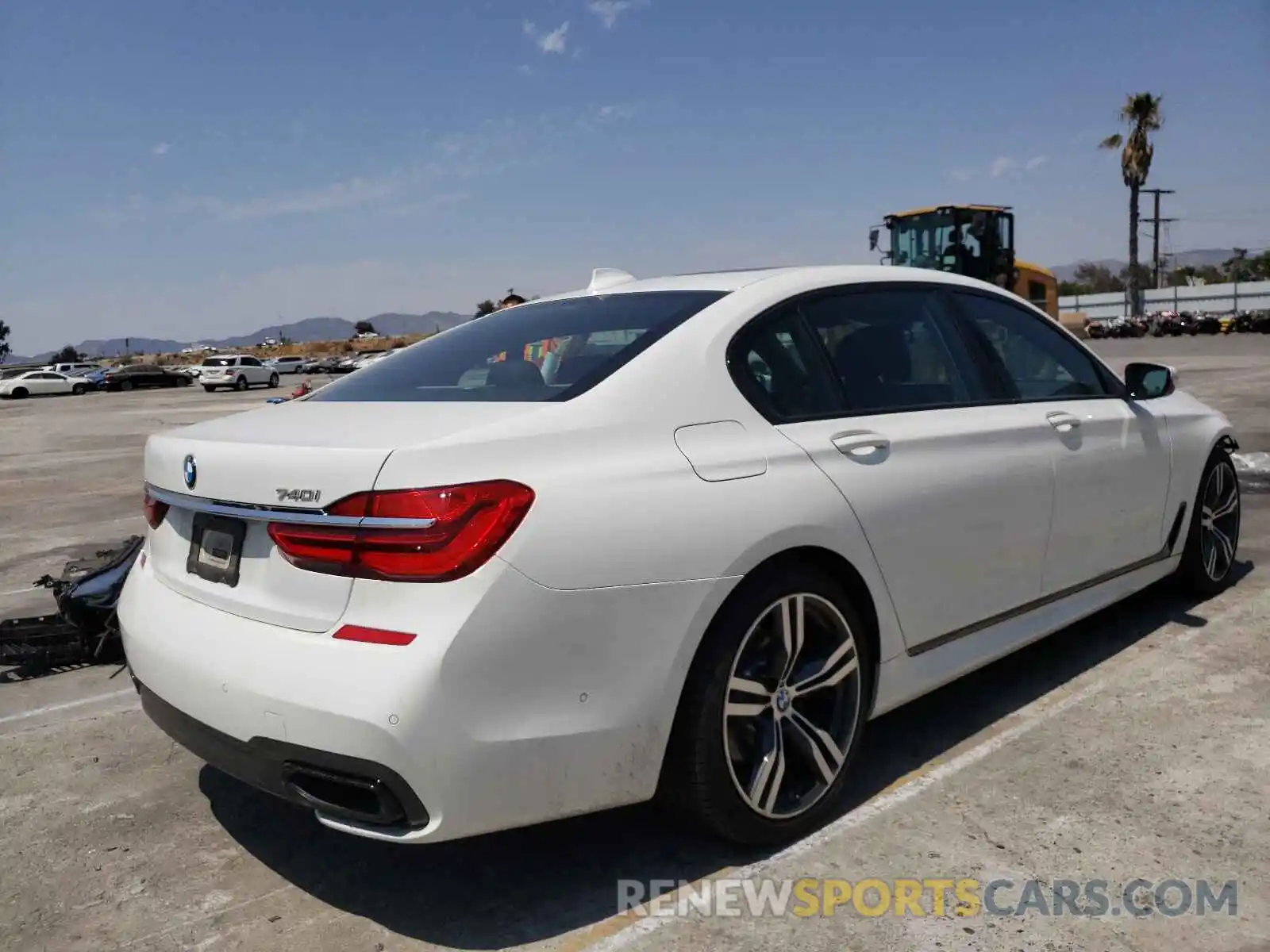 4 Photograph of a damaged car WBA7E2C55KB217552 BMW 7 SERIES 2019