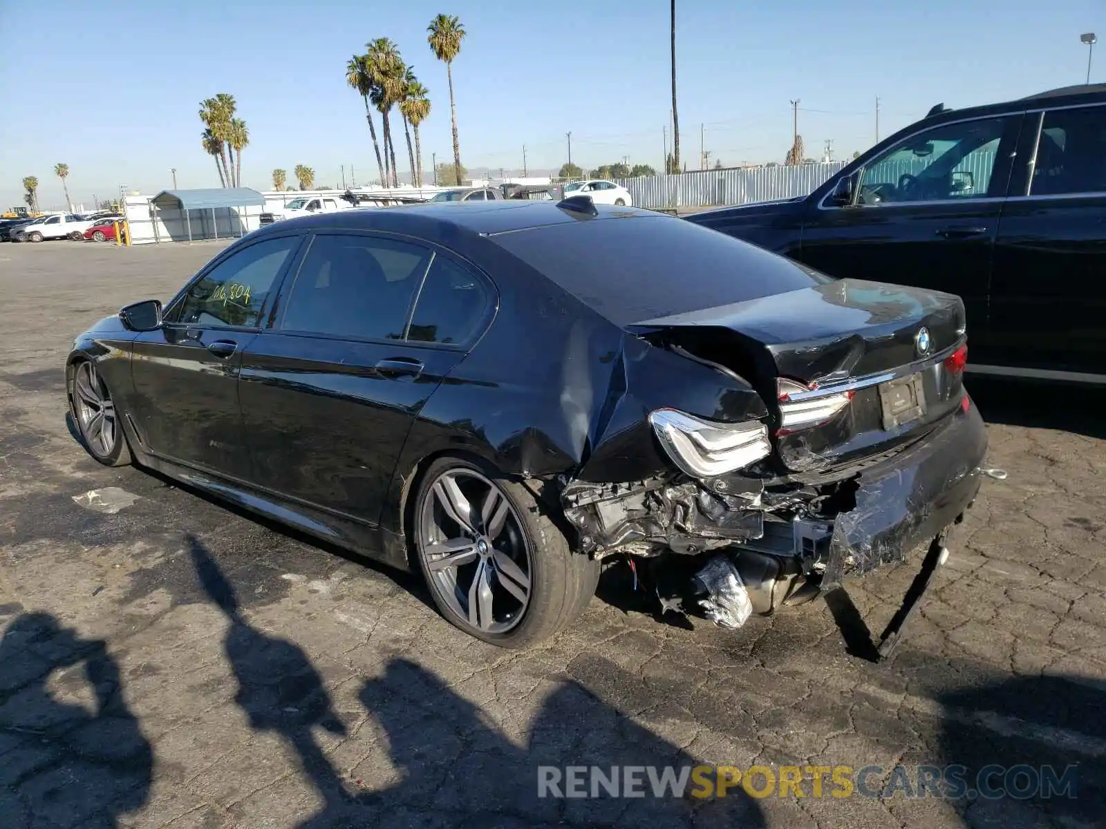 3 Фотография поврежденного автомобиля WBA7E2C55KB218183 BMW 7 SERIES 2019