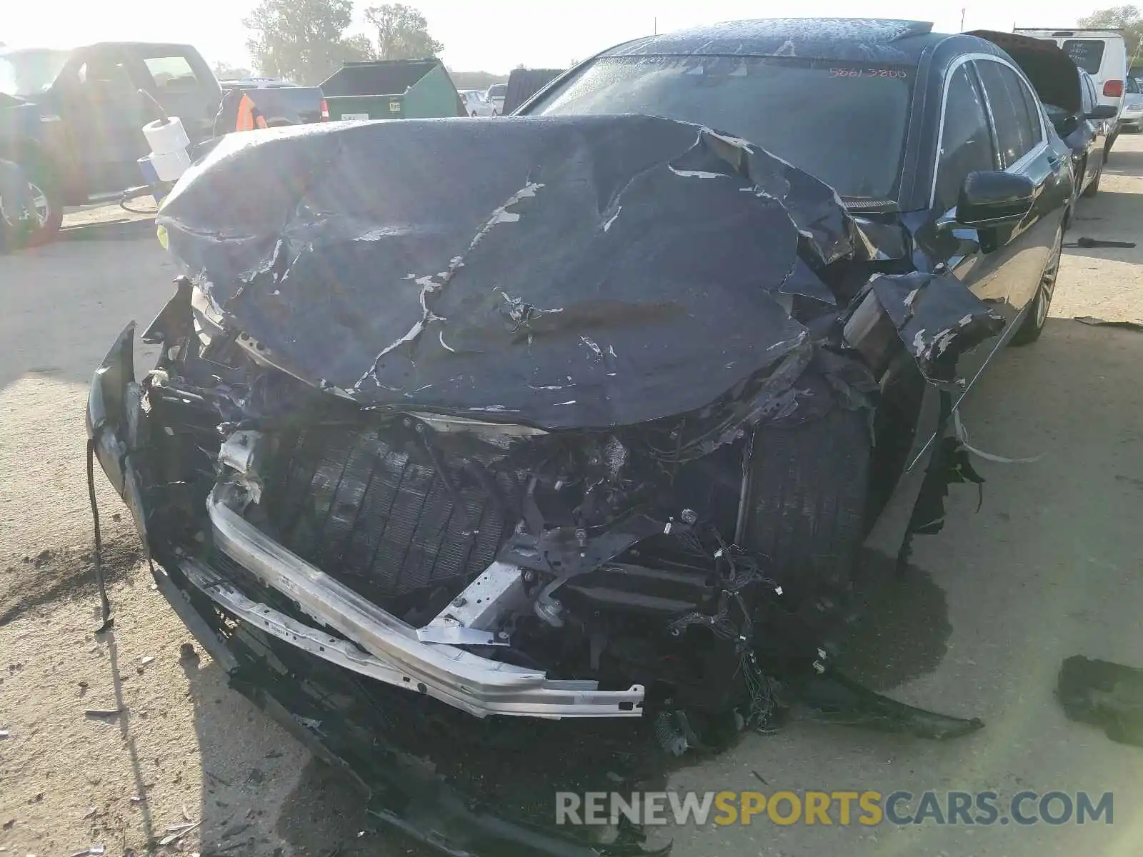 2 Photograph of a damaged car WBA7E2C55KB454588 BMW 7 SERIES 2019