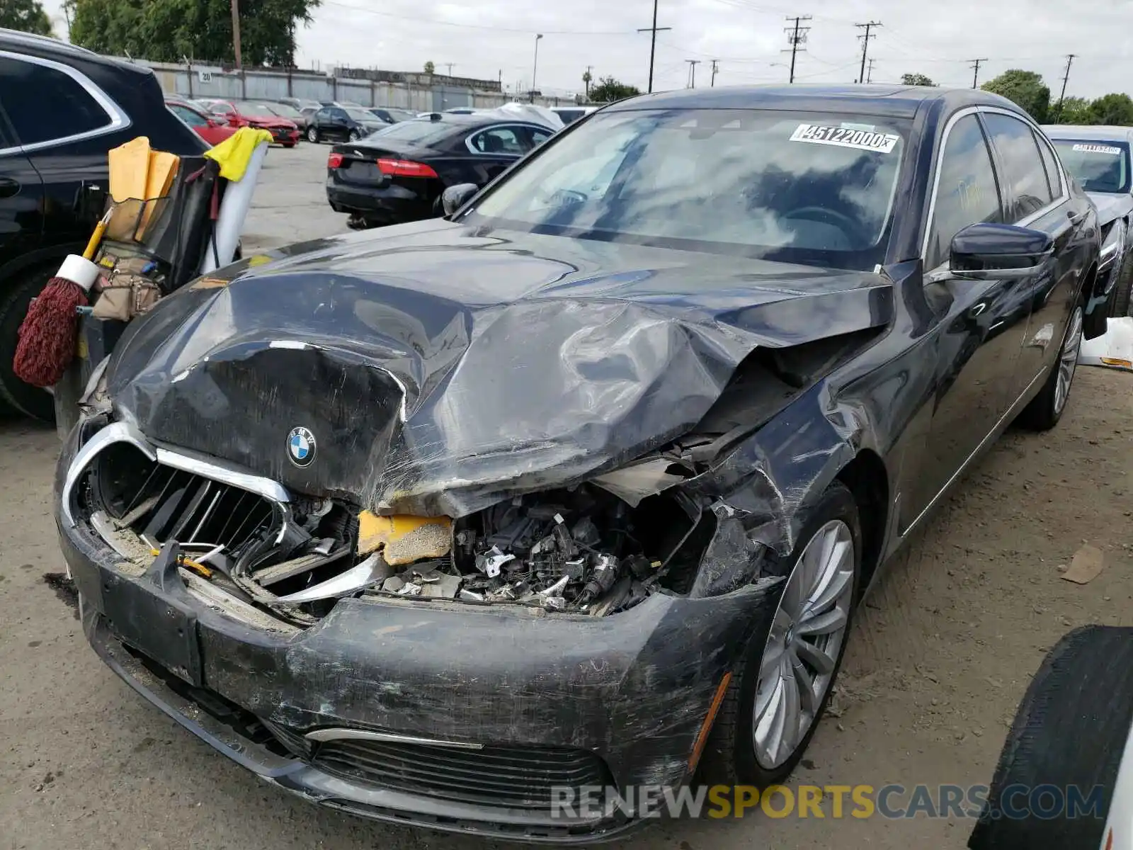 2 Photograph of a damaged car WBA7E2C55KB454705 BMW 7 SERIES 2019