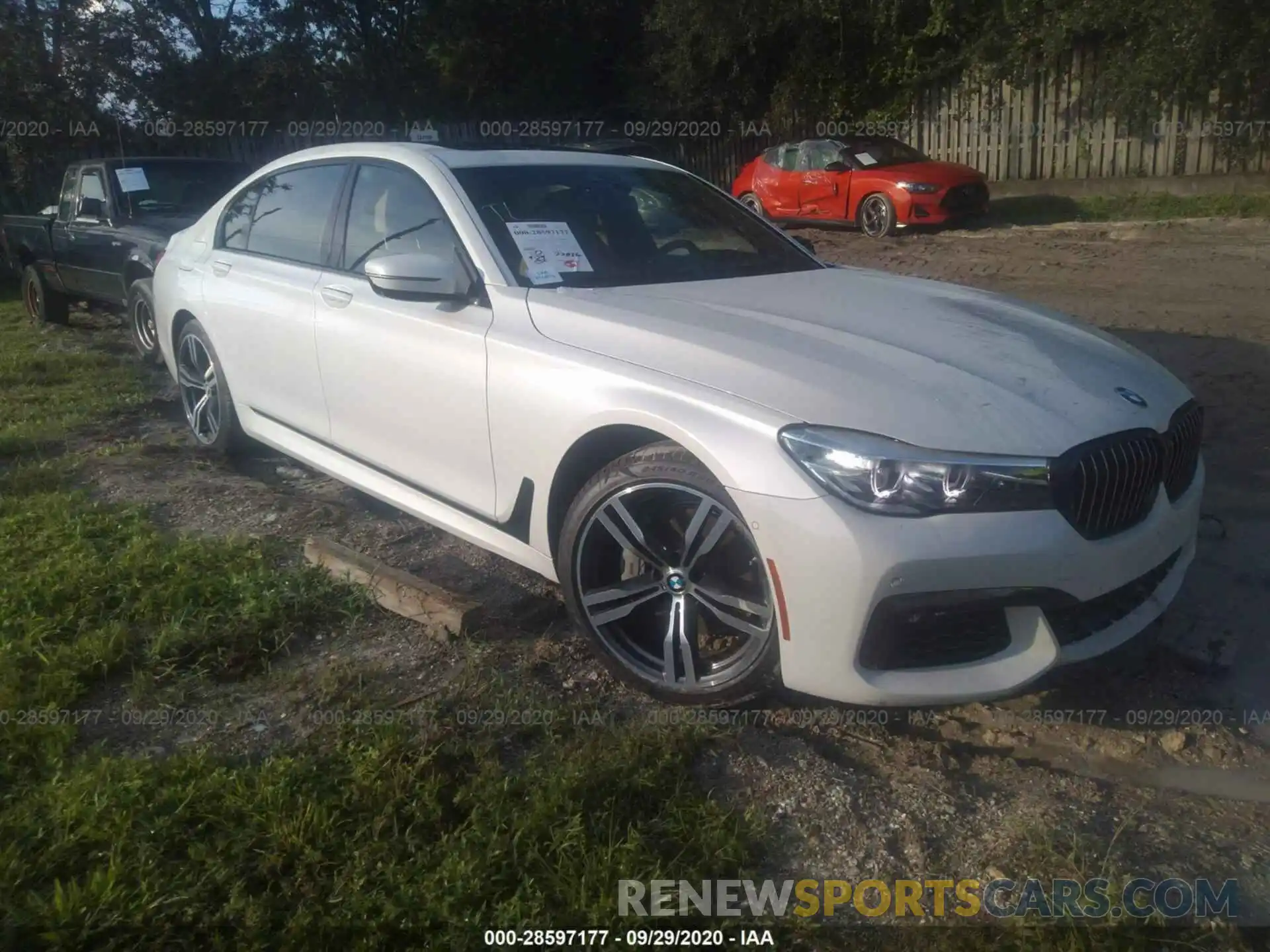 1 Photograph of a damaged car WBA7E2C56KB217155 BMW 7 SERIES 2019