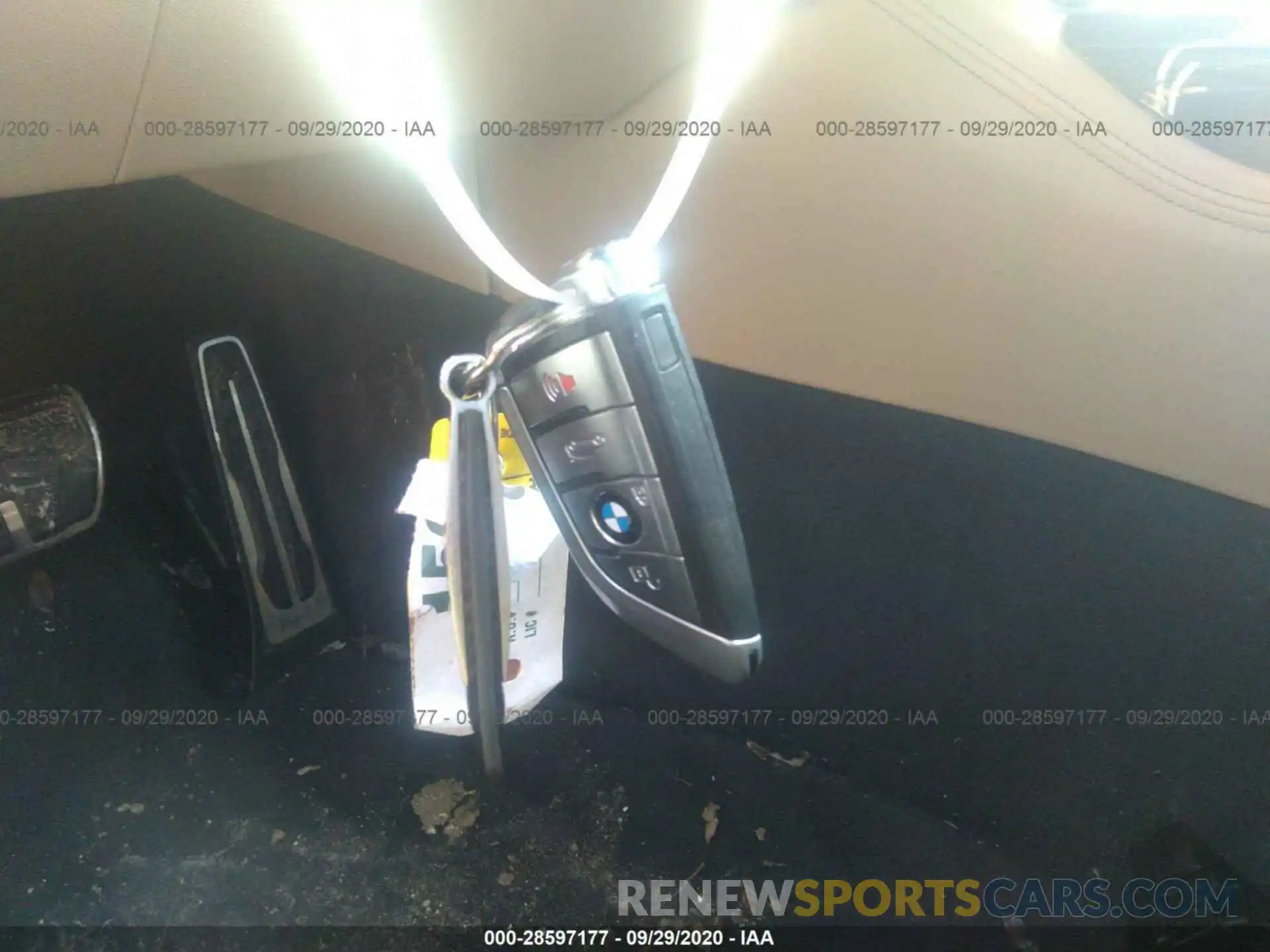 11 Photograph of a damaged car WBA7E2C56KB217155 BMW 7 SERIES 2019