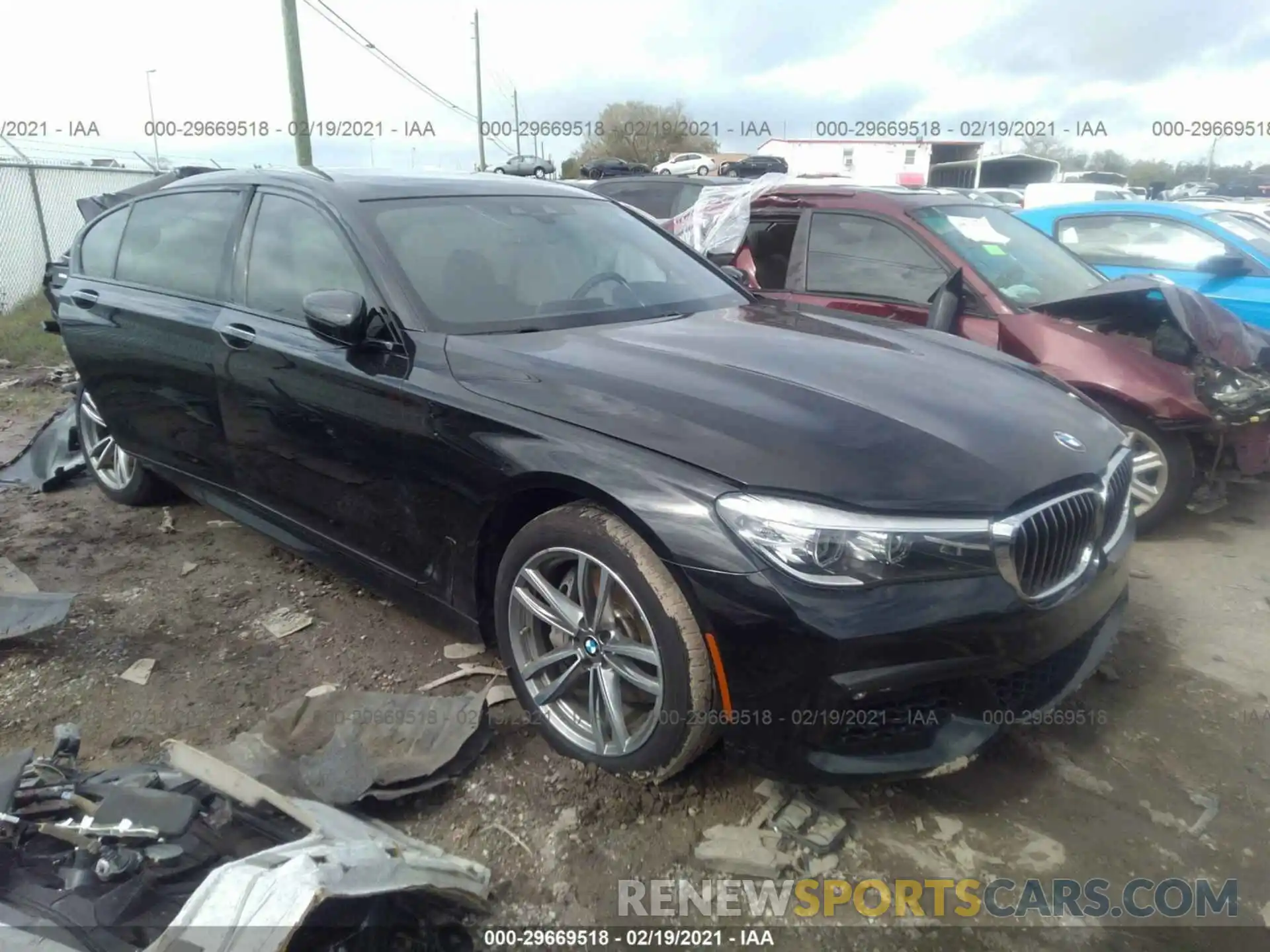 1 Фотография поврежденного автомобиля WBA7E2C57KB216693 BMW 7 SERIES 2019