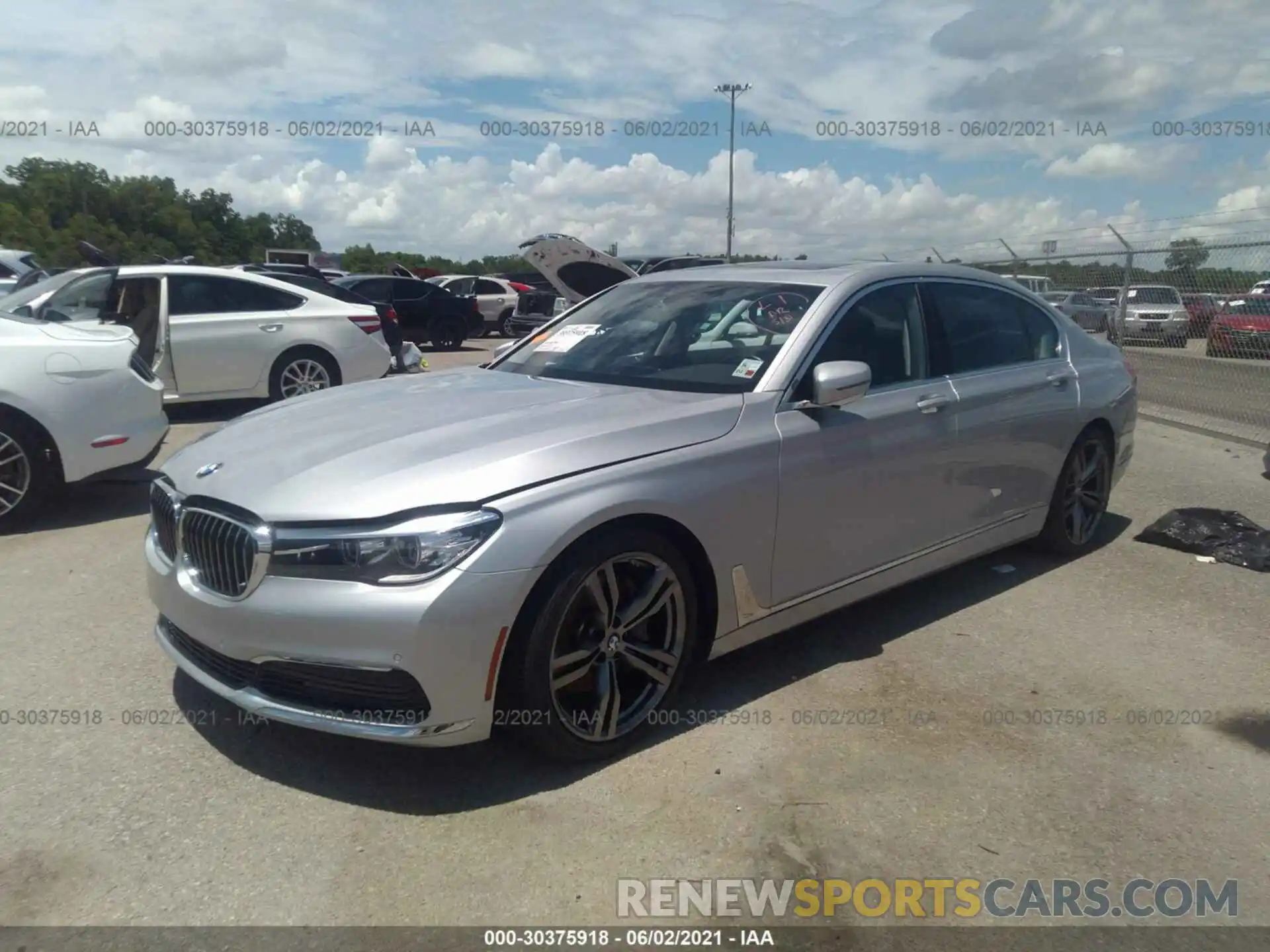 2 Photograph of a damaged car WBA7E2C57KB217343 BMW 7 SERIES 2019