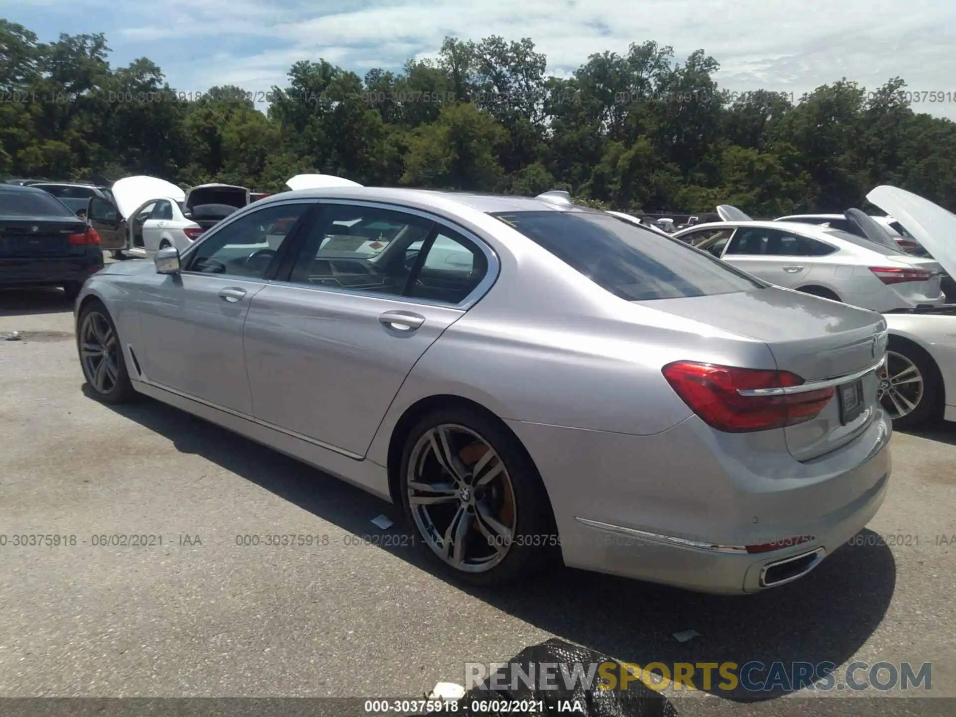 3 Photograph of a damaged car WBA7E2C57KB217343 BMW 7 SERIES 2019