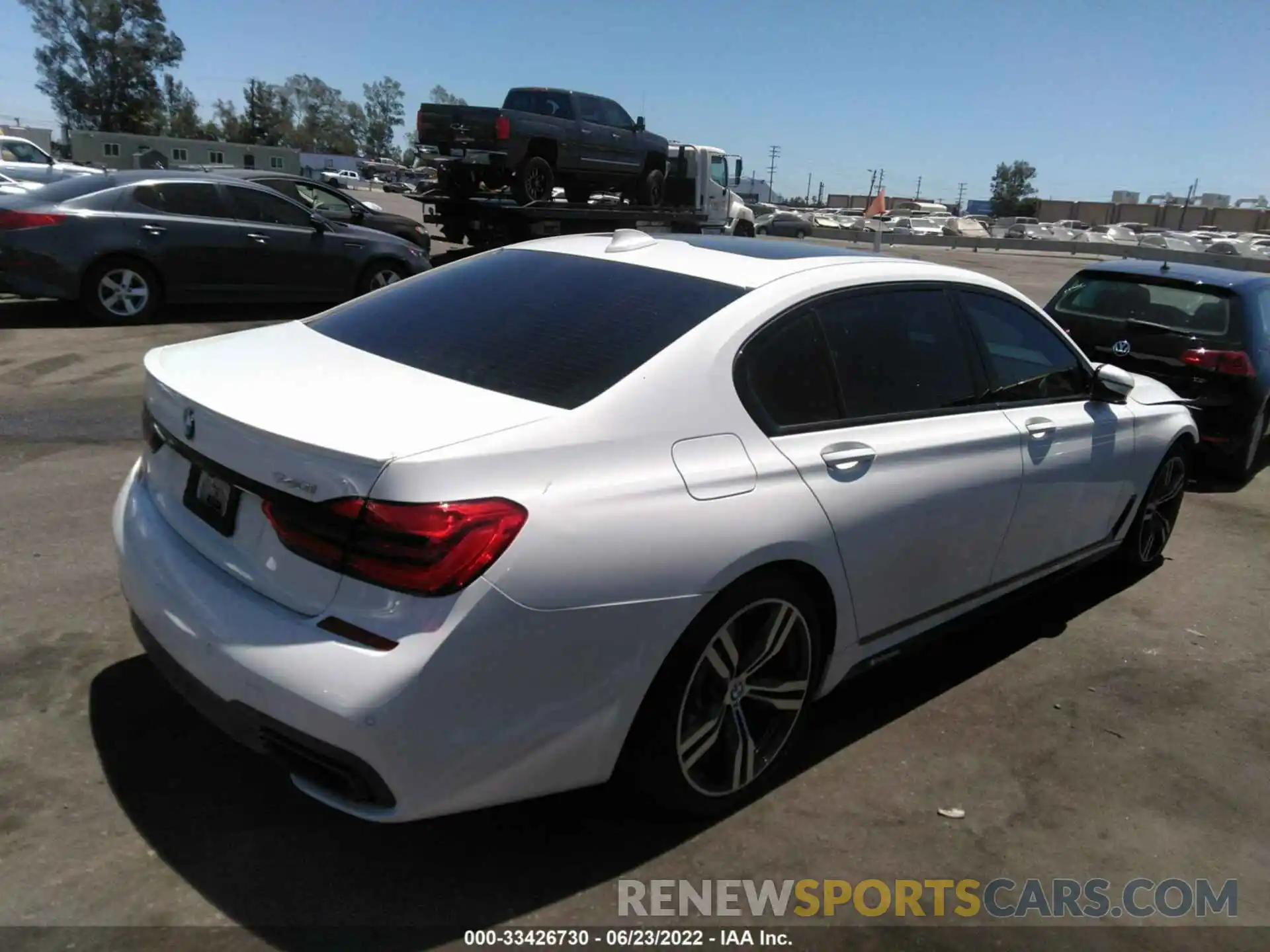 4 Photograph of a damaged car WBA7E2C57KB454169 BMW 7 SERIES 2019