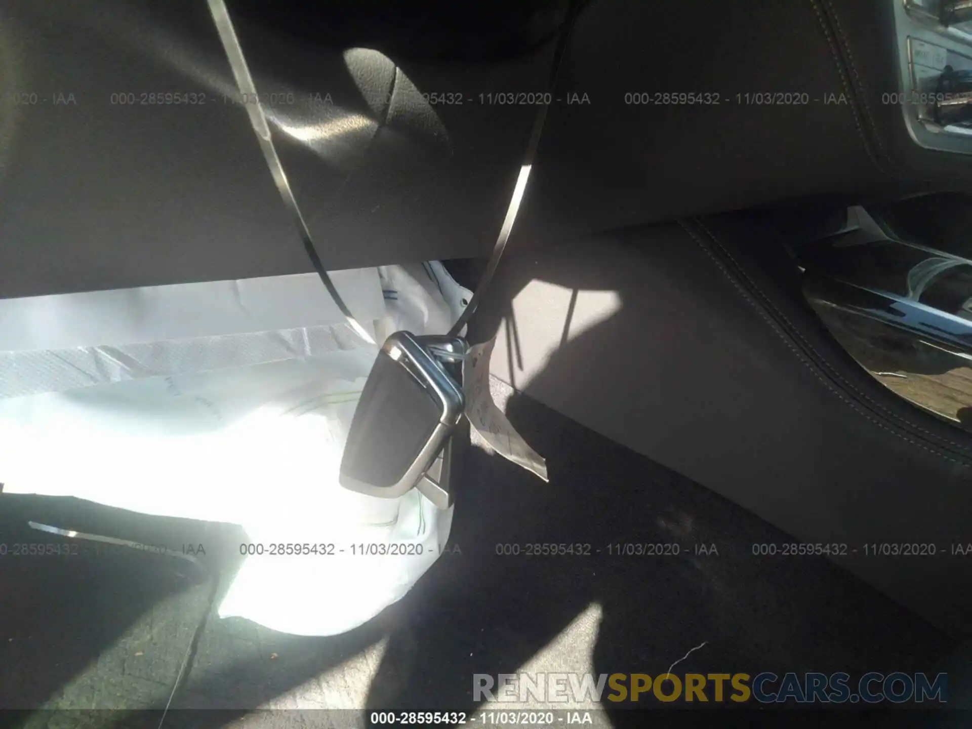 11 Photograph of a damaged car WBA7E2C58KB218601 BMW 7 SERIES 2019