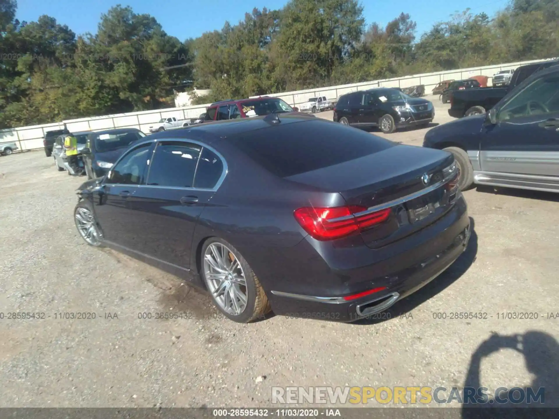 3 Photograph of a damaged car WBA7E2C58KB218601 BMW 7 SERIES 2019