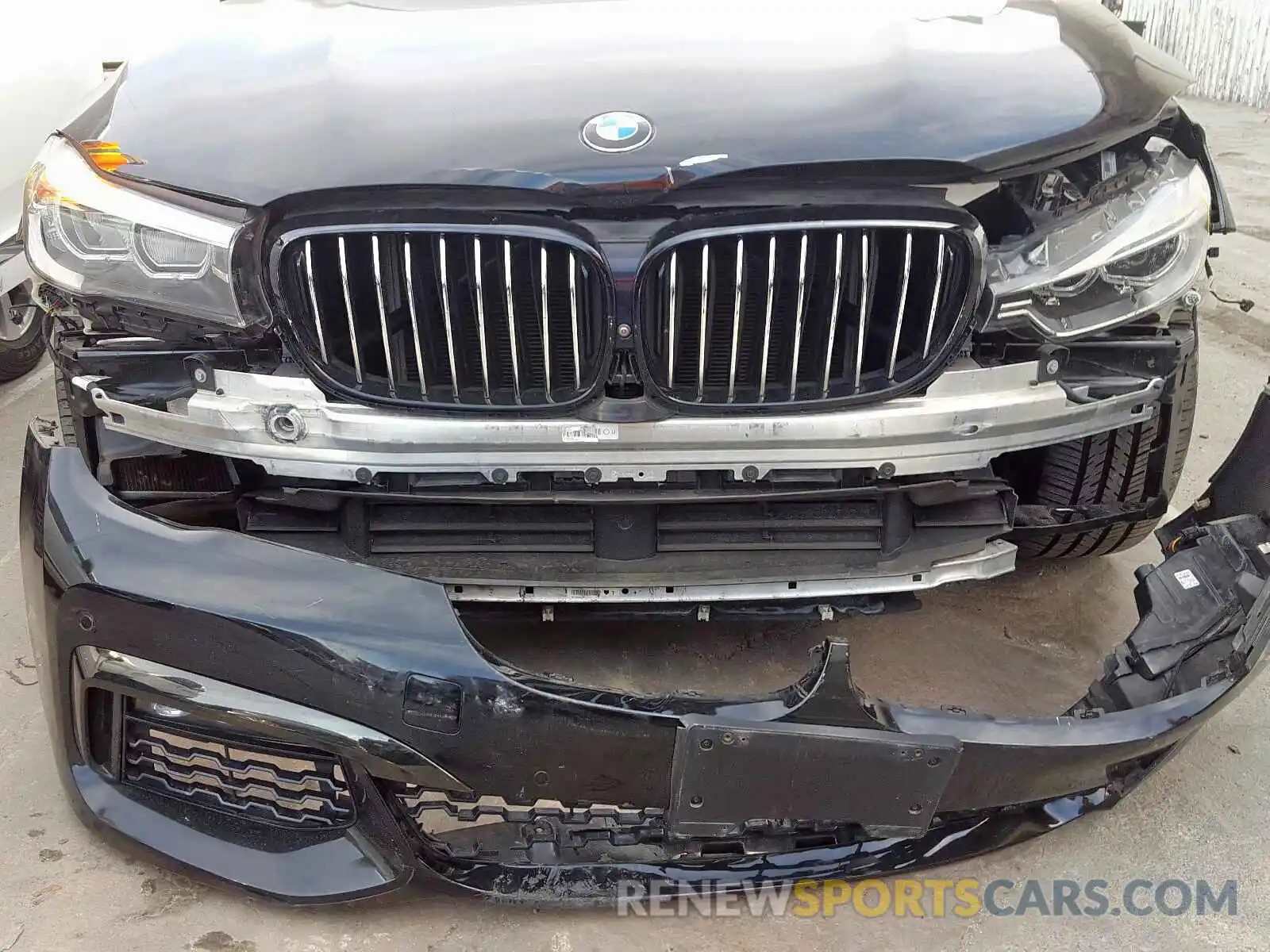 9 Photograph of a damaged car WBA7E2C59KB217120 BMW 7 SERIES 2019