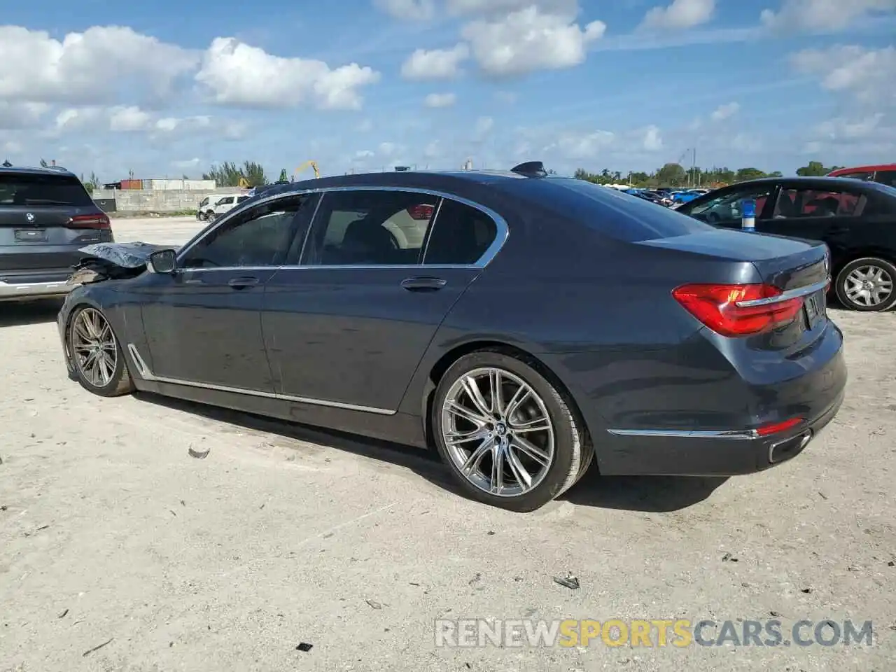 2 Photograph of a damaged car WBA7E2C59KB218431 BMW 7 SERIES 2019