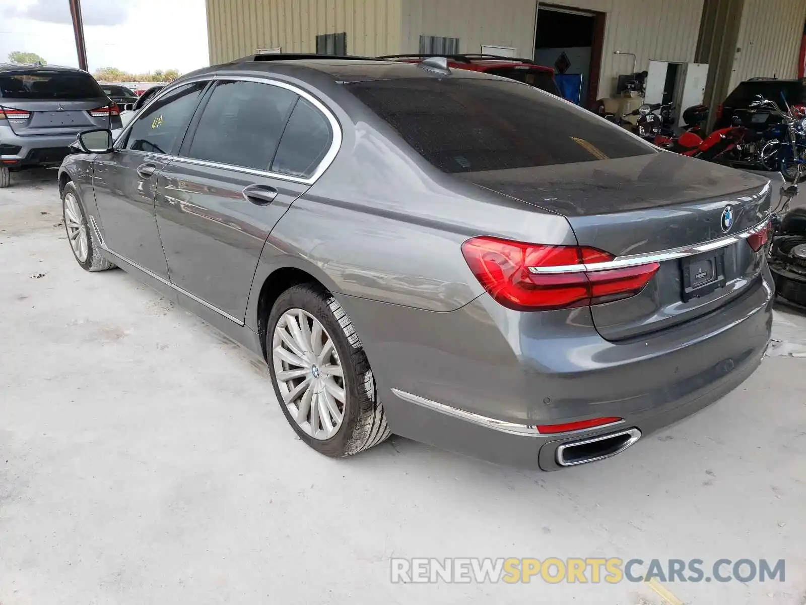 3 Фотография поврежденного автомобиля WBA7E2C59KB454545 BMW 7 SERIES 2019