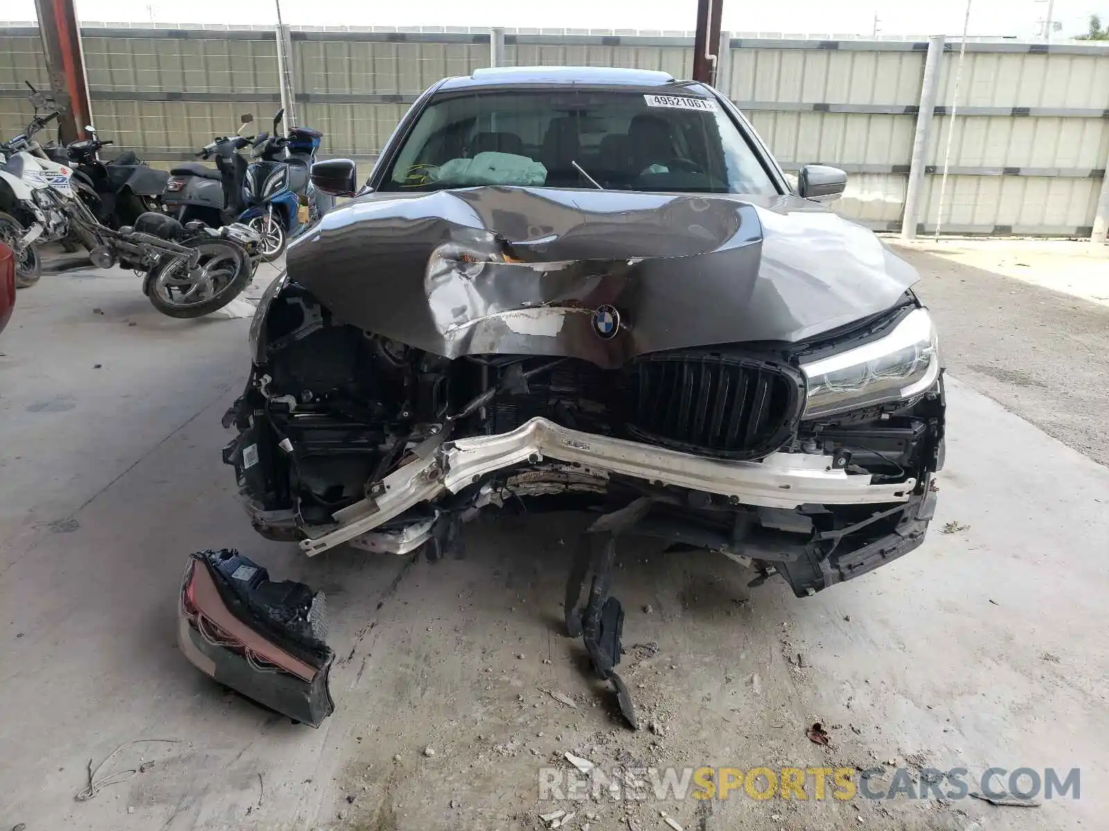 9 Photograph of a damaged car WBA7E2C59KB454545 BMW 7 SERIES 2019