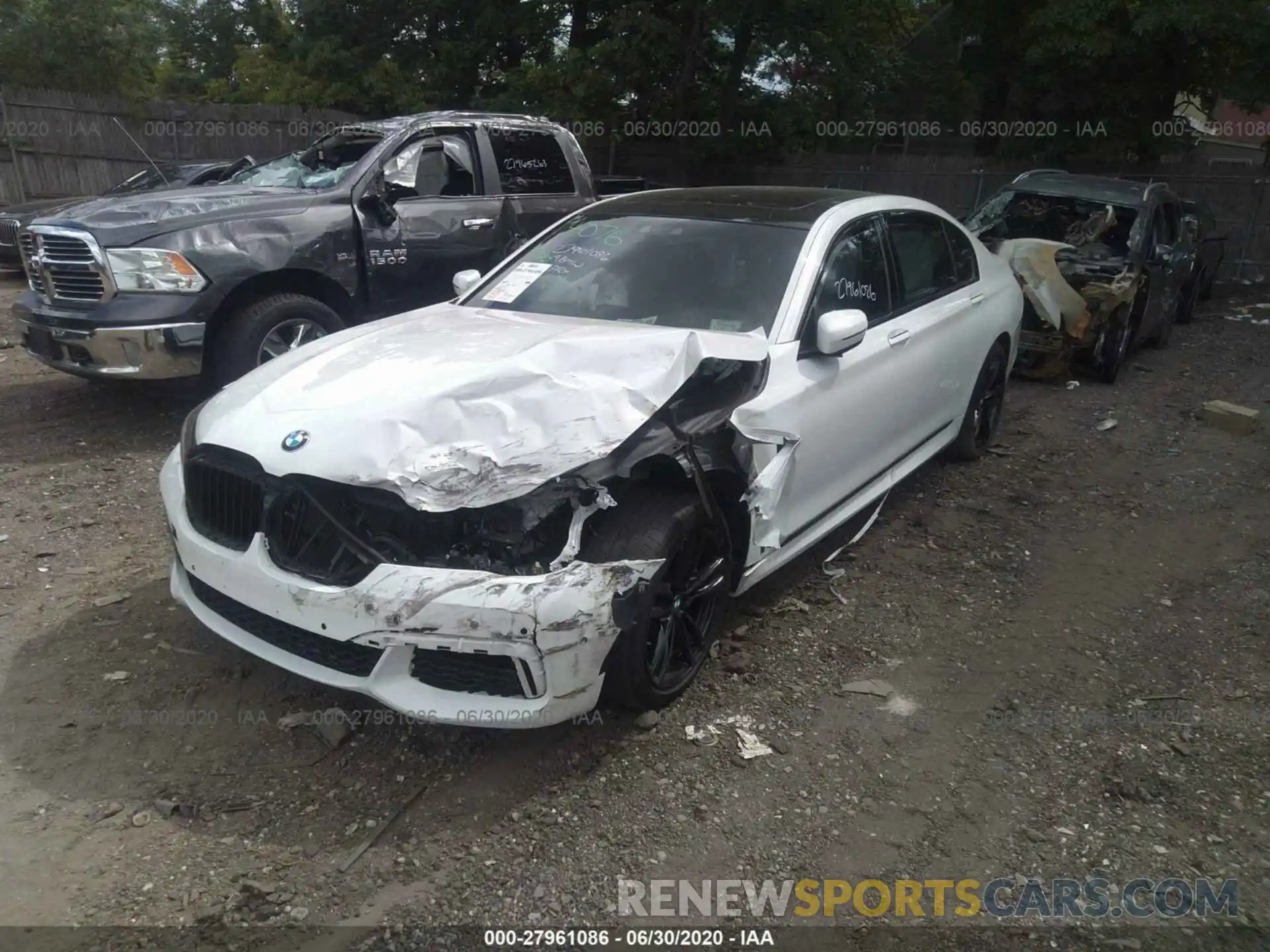 2 Photograph of a damaged car WBA7E4C50KGV28479 BMW 7 SERIES 2019